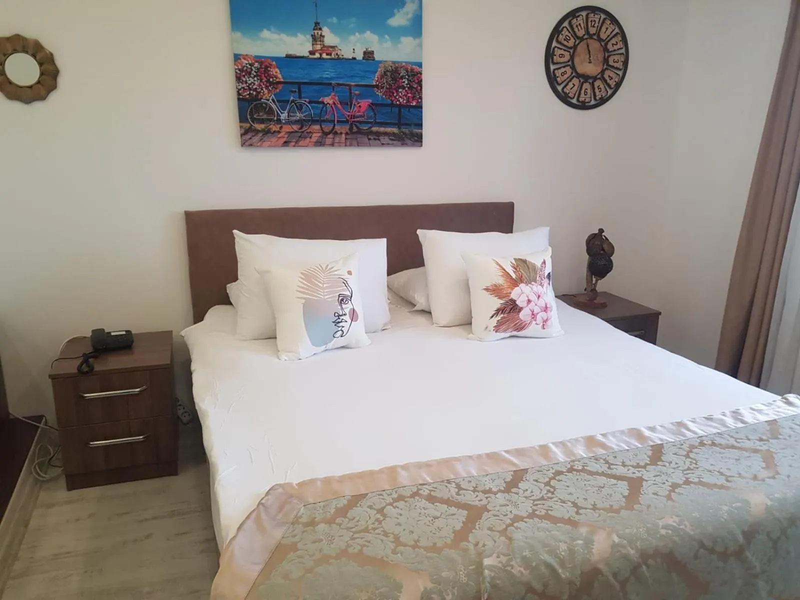 Bed in Zeugma Hotel Sultanahmet