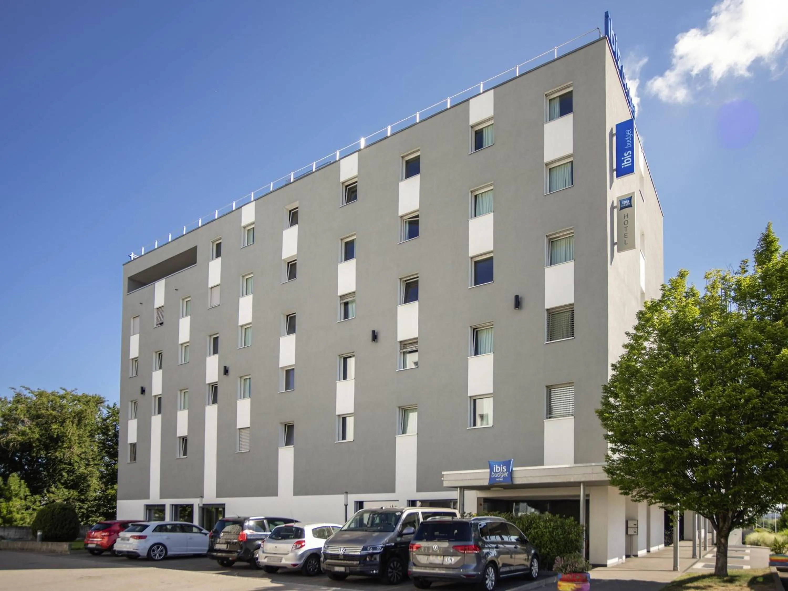 Property building in ibis budget Fribourg
