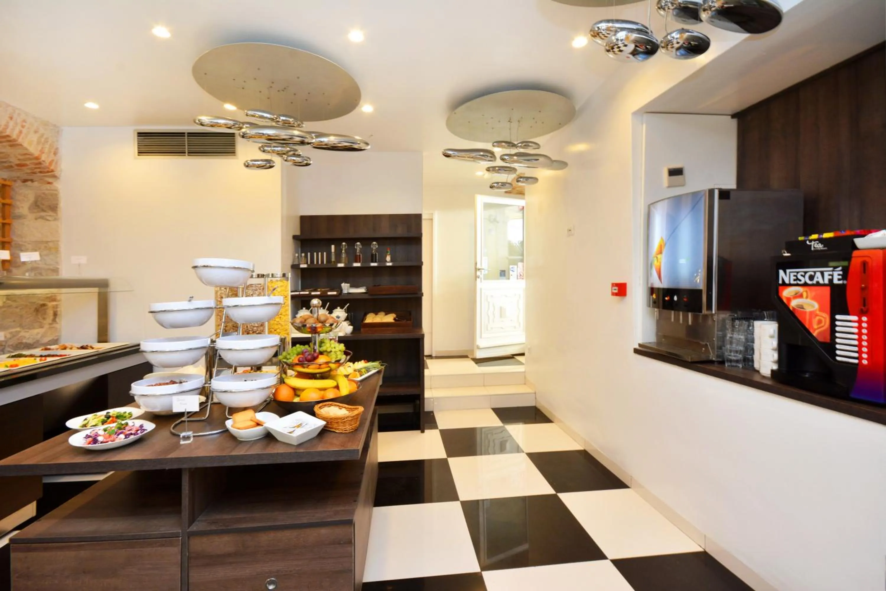 Food and drinks in Jupiter Heritage Hotel