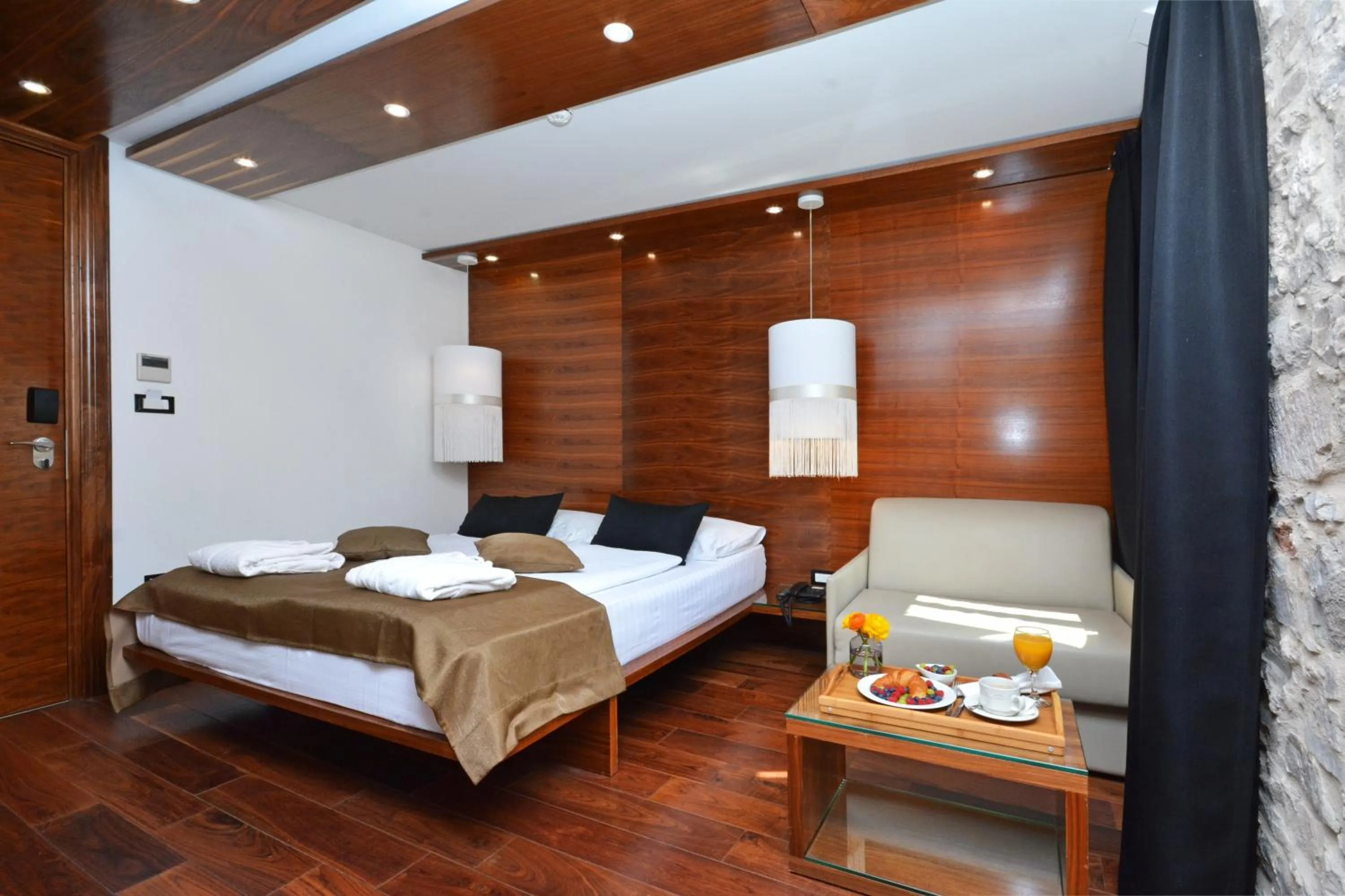 Bedroom, Bed in Jupiter Heritage Hotel