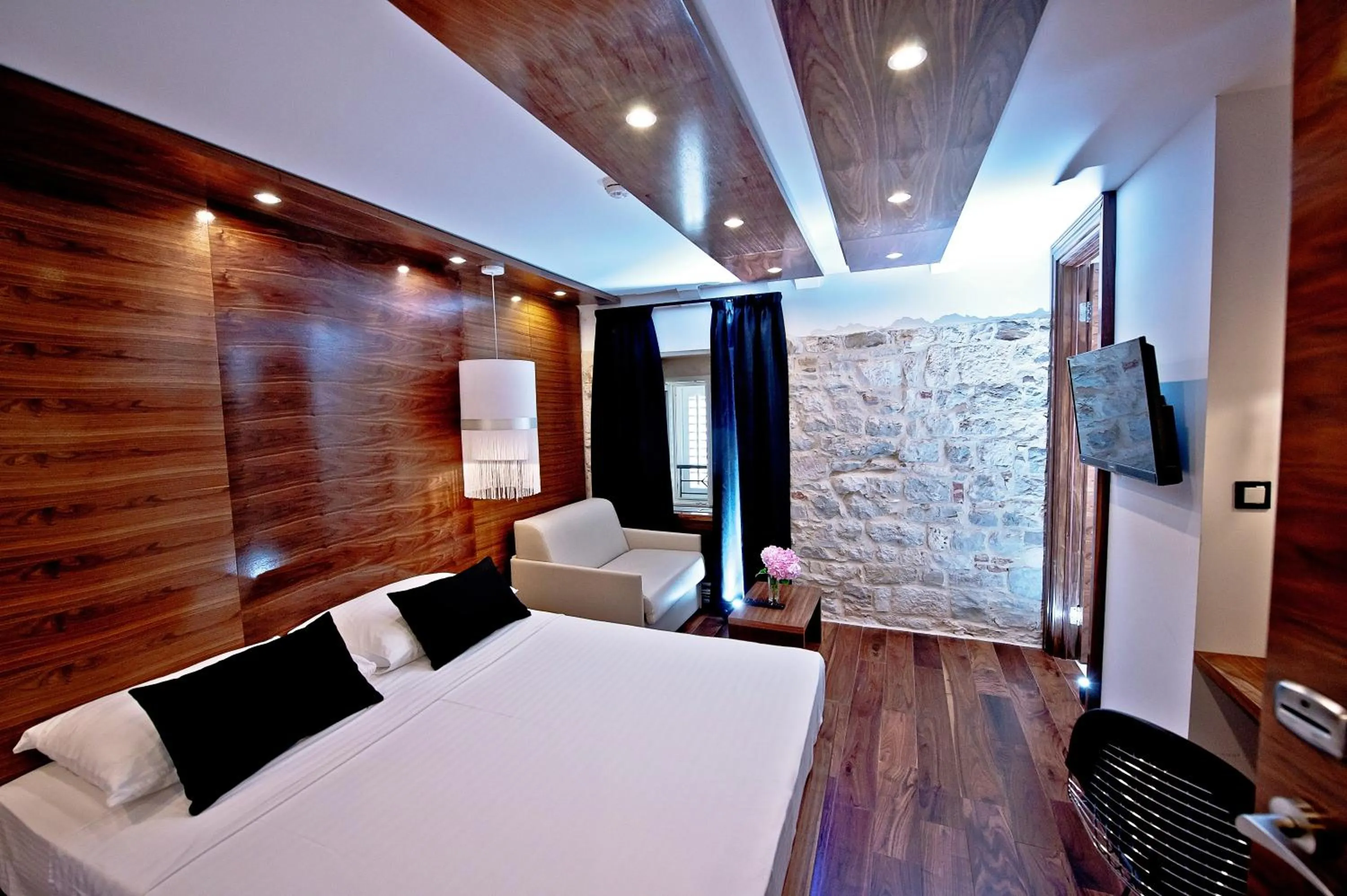 Photo of the whole room, Bed in Jupiter Heritage Hotel