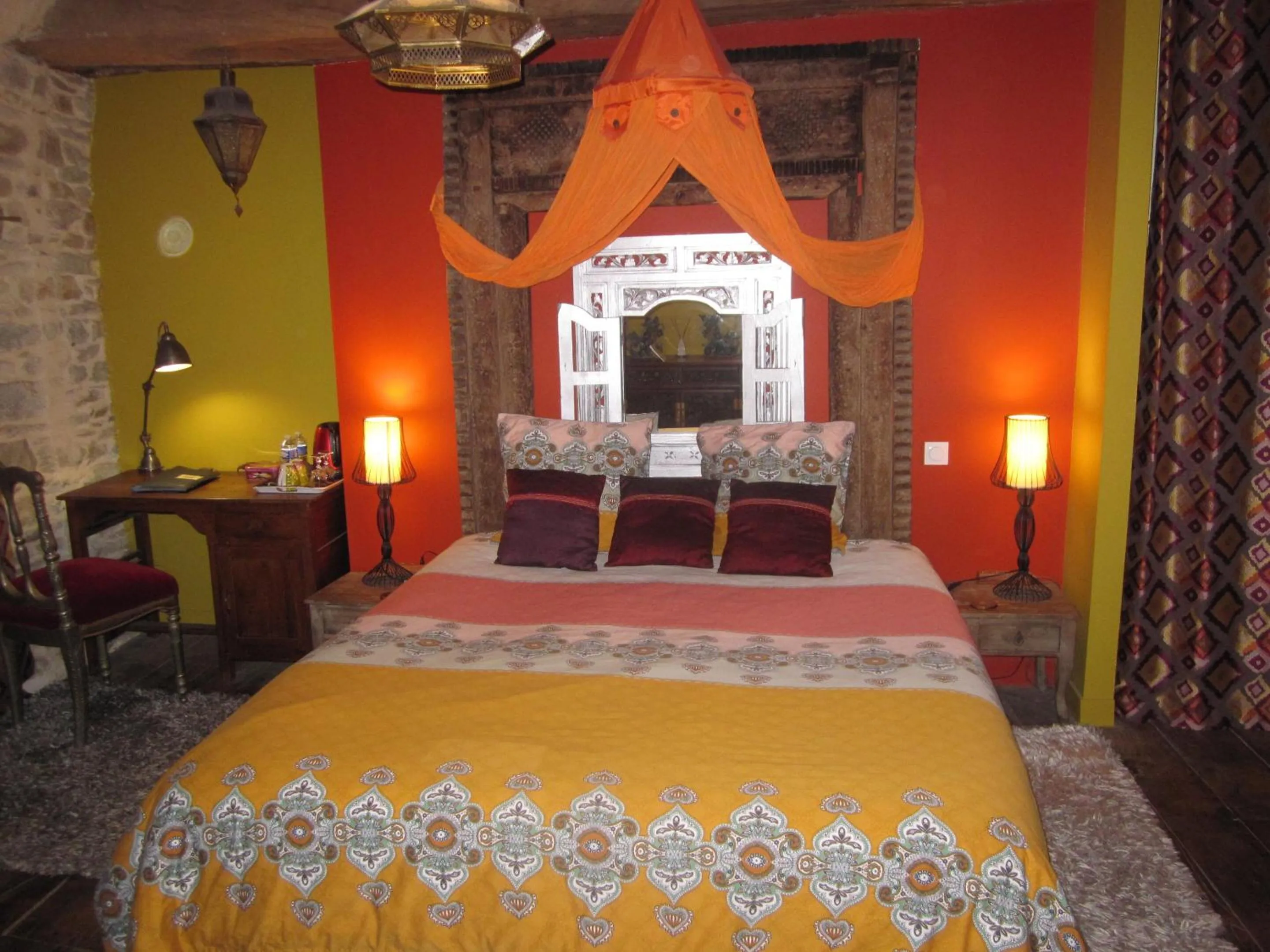 Bedroom, Bed in Manoir Desnachez