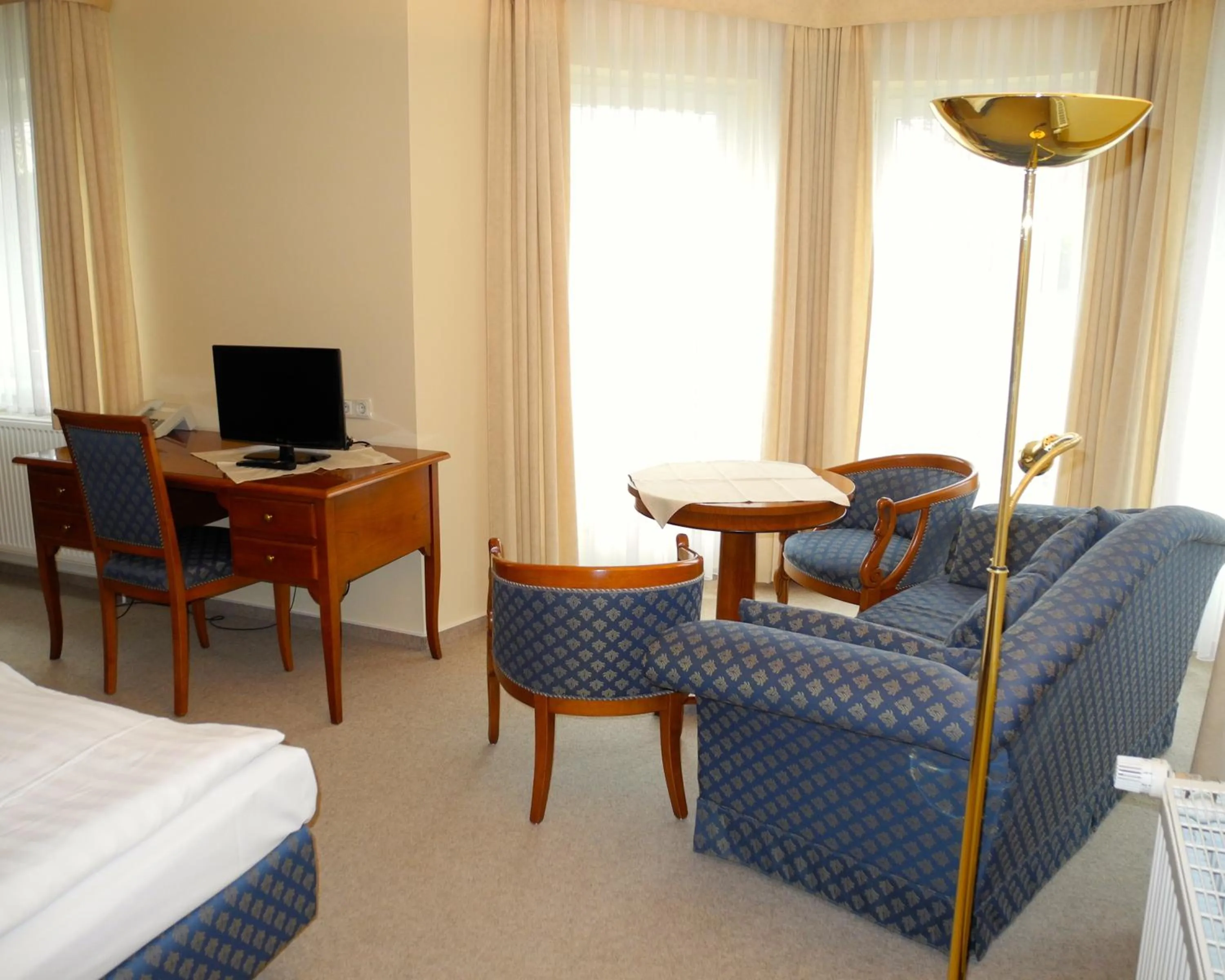 Photo of the whole room, Bed in Pension Kühne