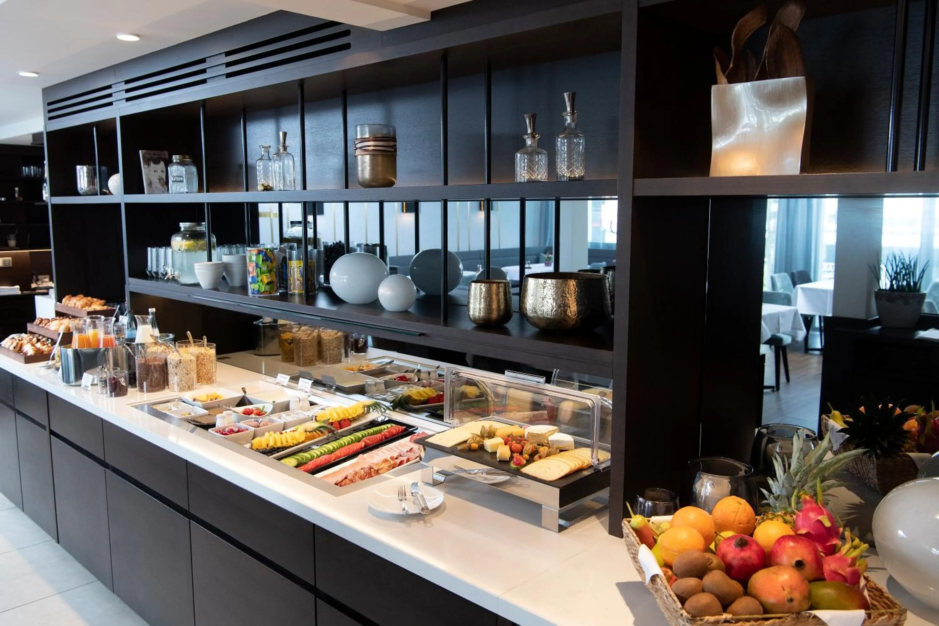 Breakfast in Hotel Schwanen