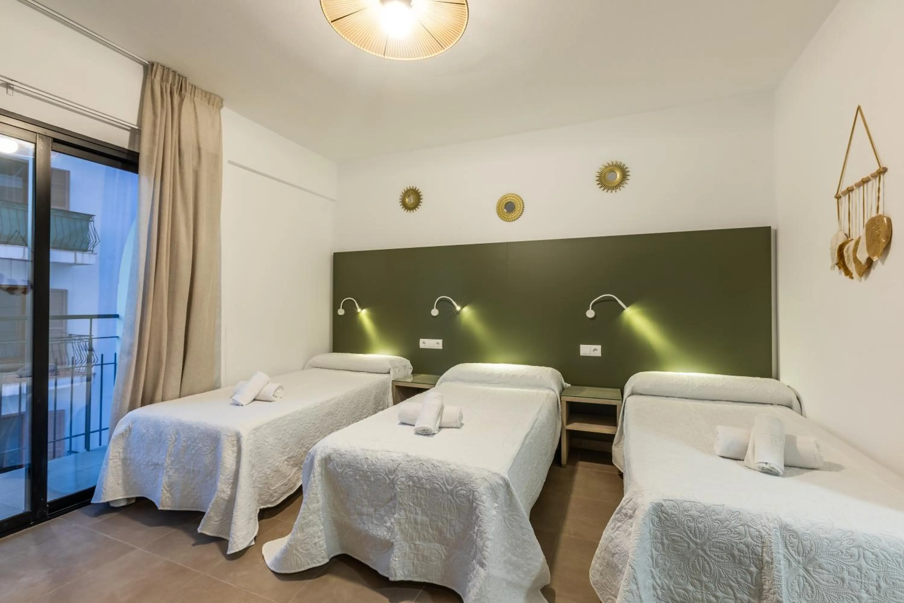 Bed in Hostal Alicante