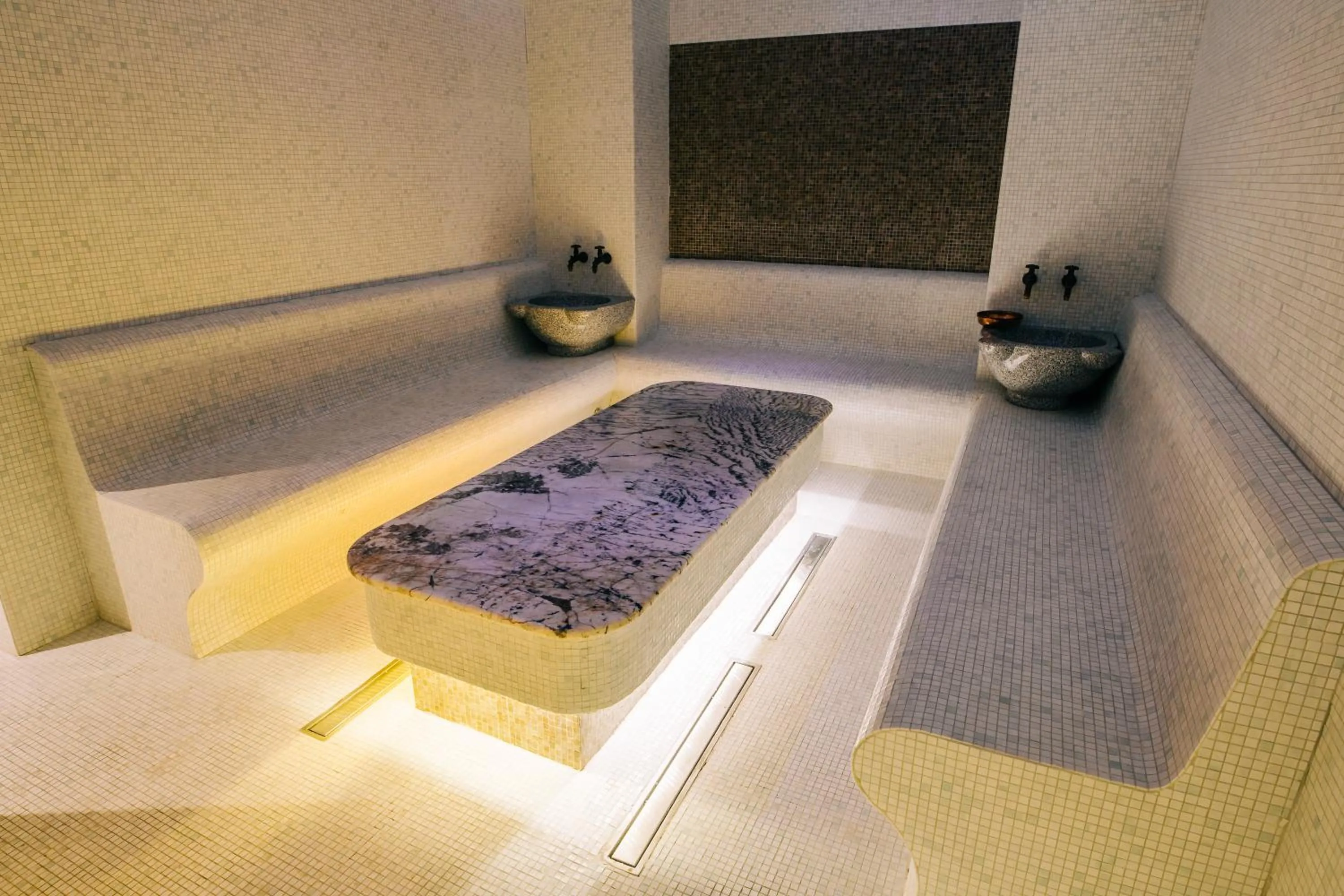 Sauna in Mandachi Hotel & SPA