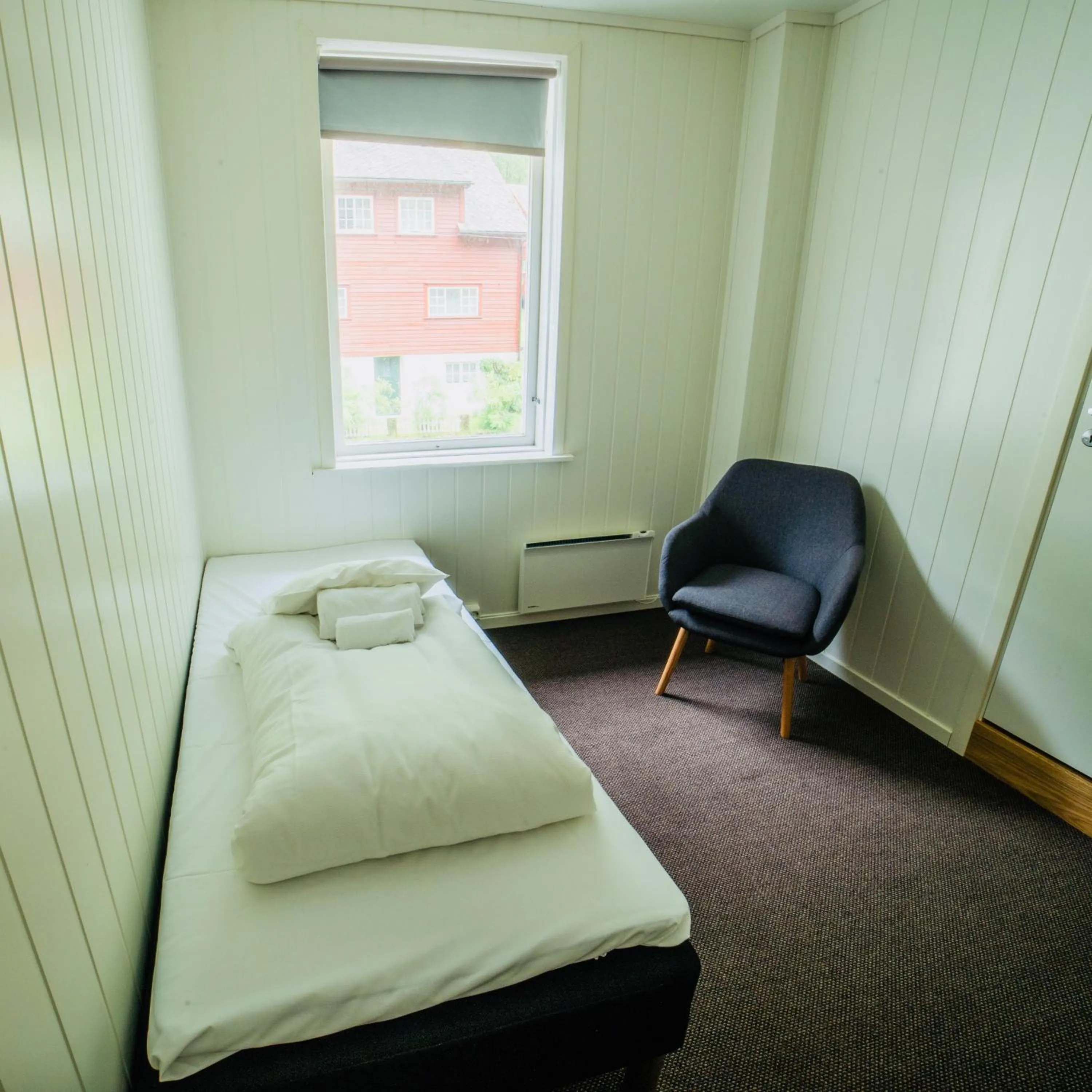 Photo of the whole room, Bed in Gudvangen Budget Hotel