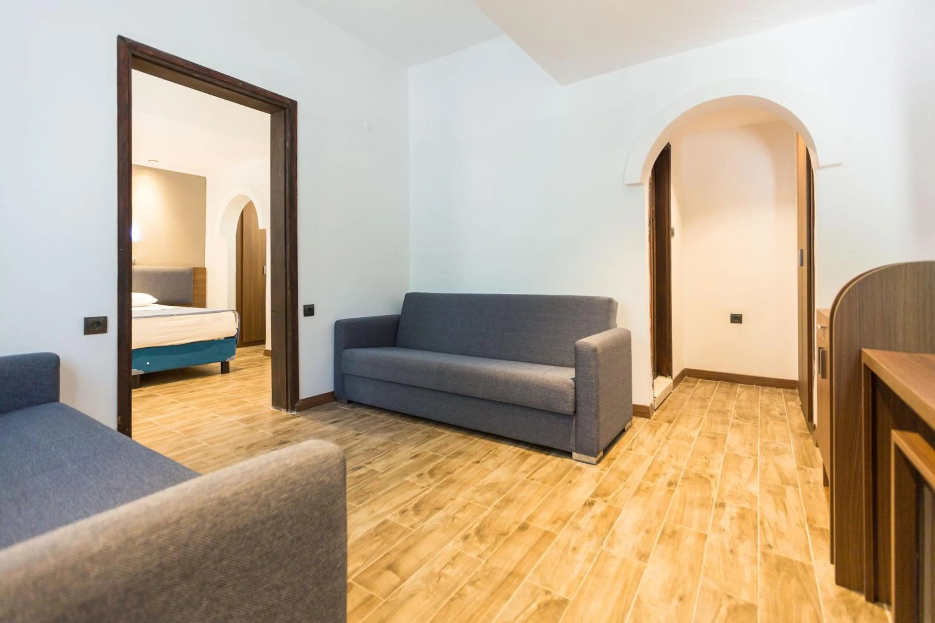 Decorative detail, Bed in Risus Garden Marina Hotel