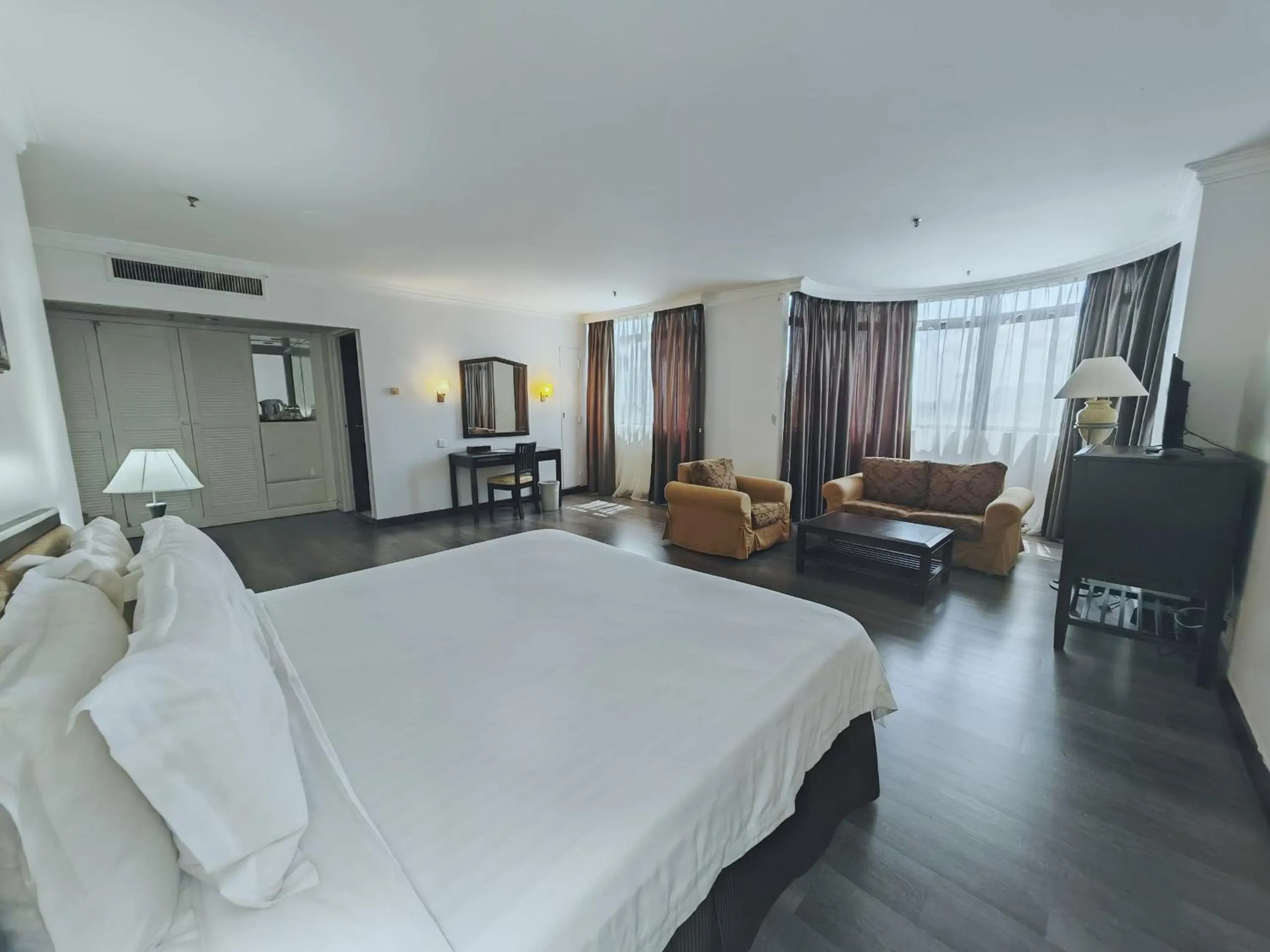 Bed in The Putra Regency Hotel