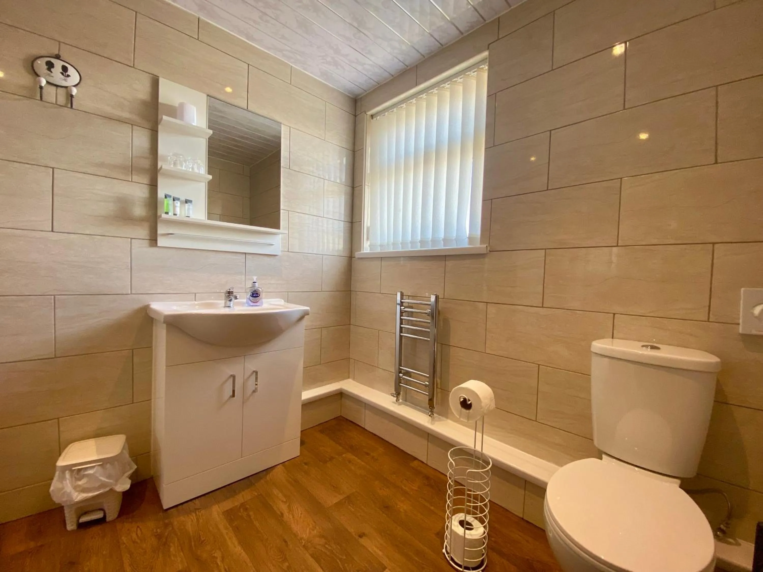 Bathroom in The Libra - Adults Only B&B with guaranteed carpark