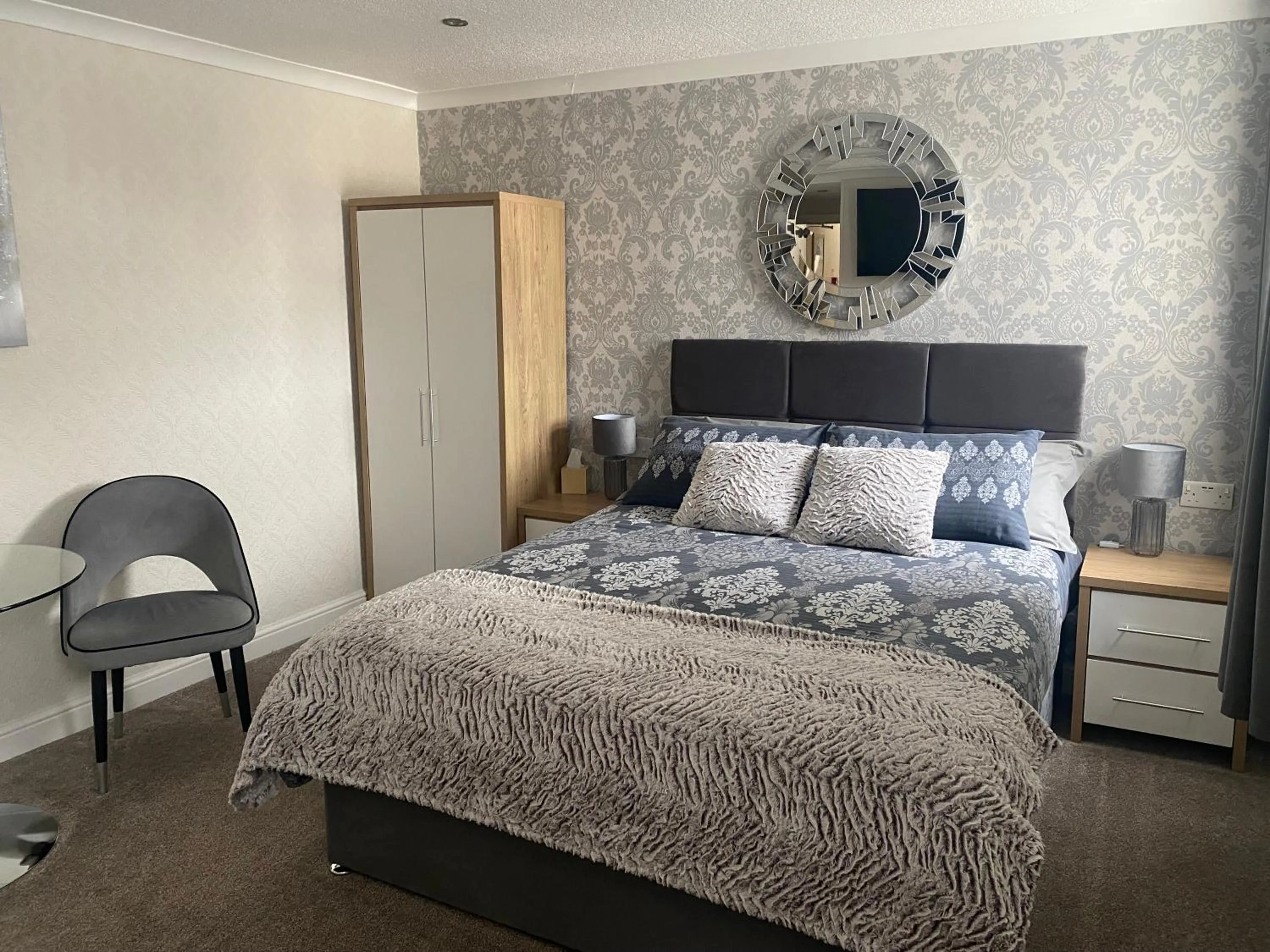 Bedroom, Bed in The Libra - Adults Only B&B with guaranteed carpark