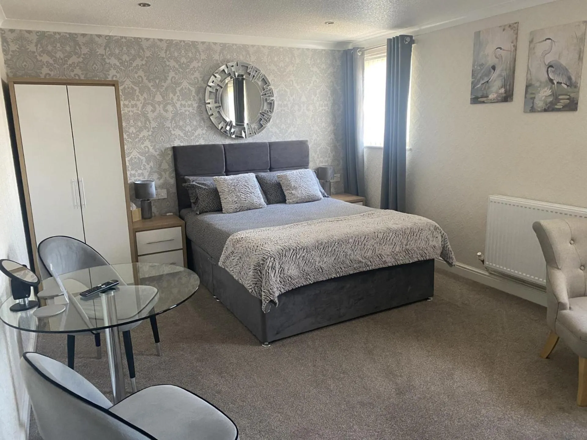 Bed in The Libra - Adults Only B&B with guaranteed carpark