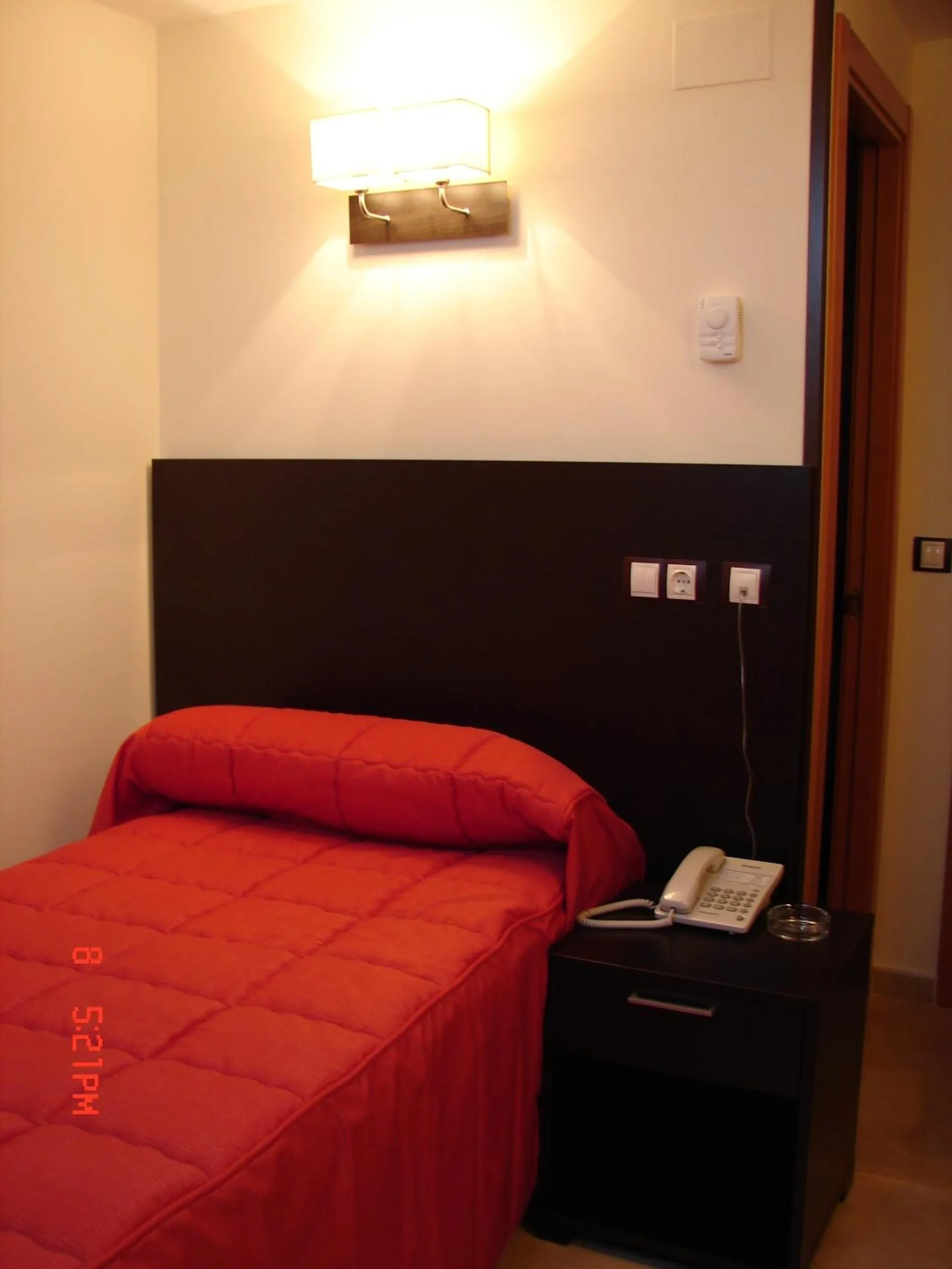 Photo of the whole room, Bed in Hostal Goyma III