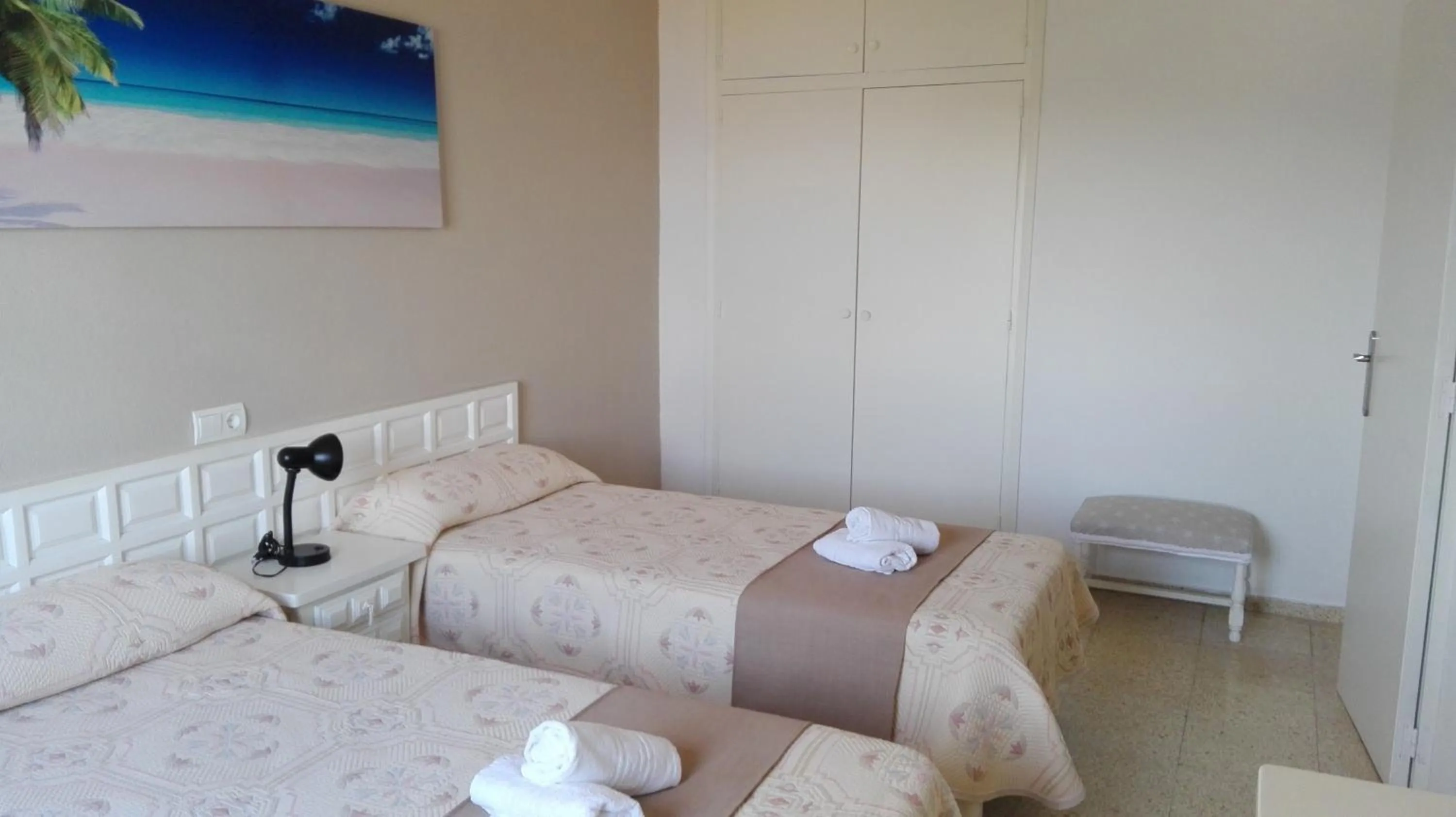 Bedroom, Bed in Apartamentos Alba