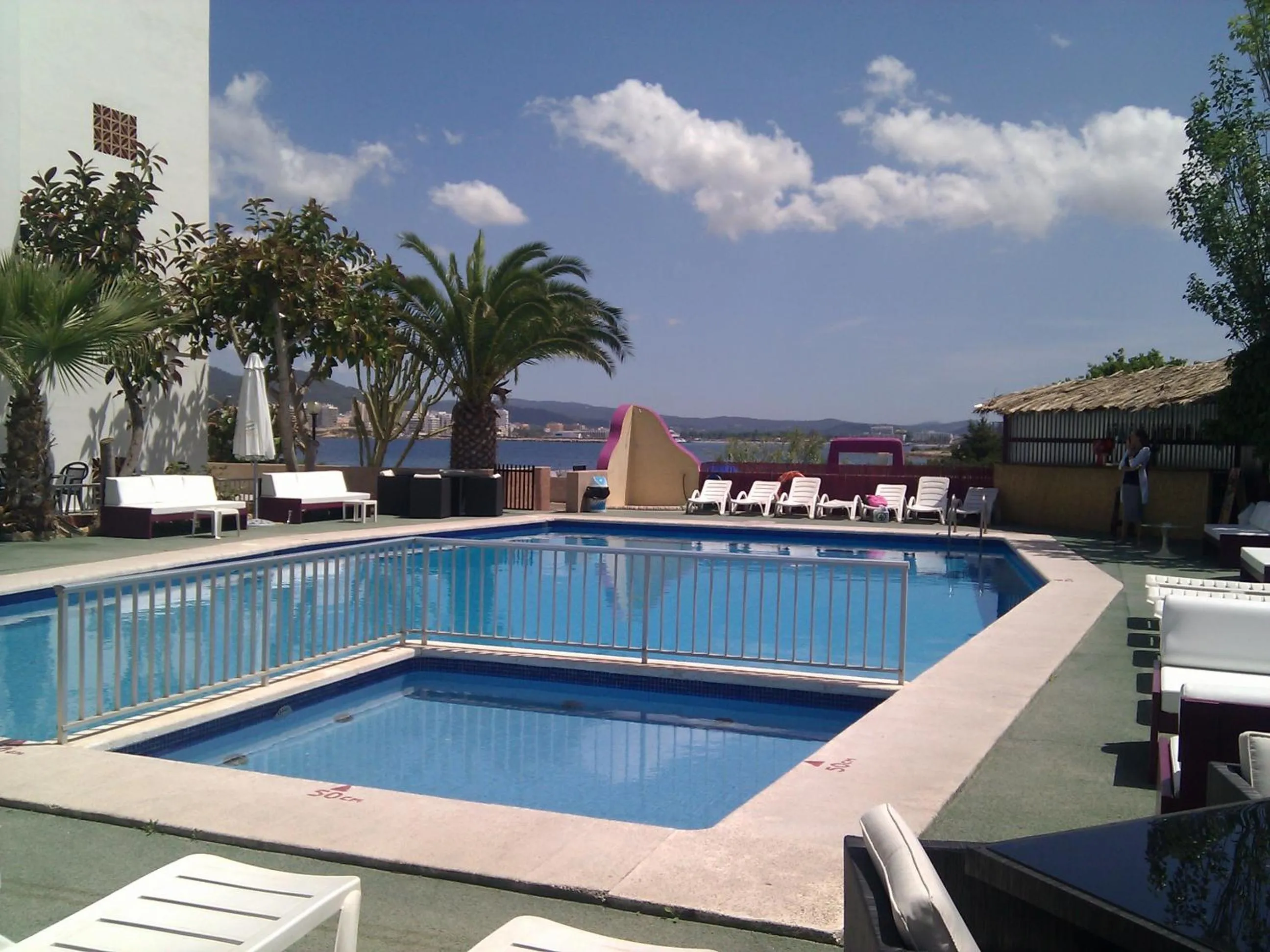 Swimming pool in Apartamentos Alba