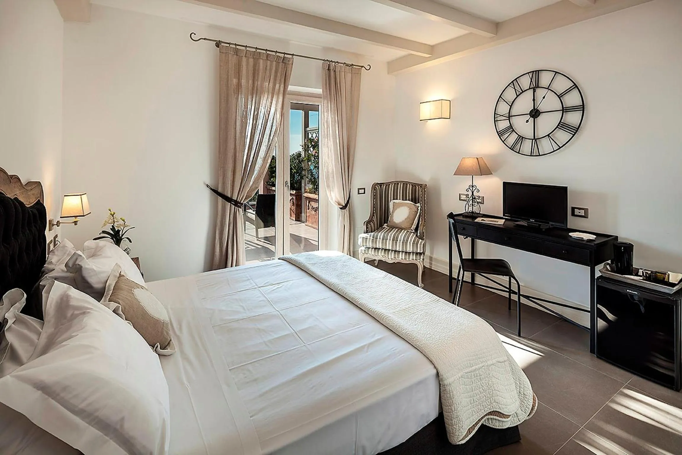 Bedroom in Tenuta Del Poggio Antico