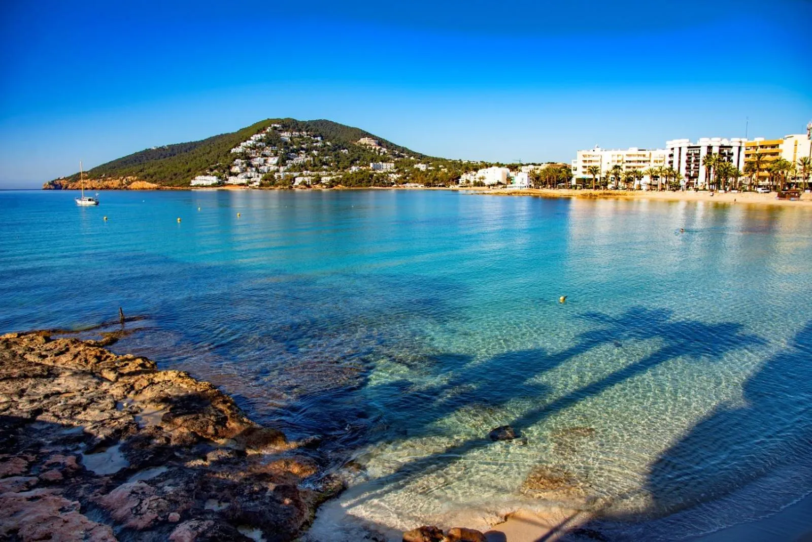 Hostal y Apartamentos Santa Eulalia