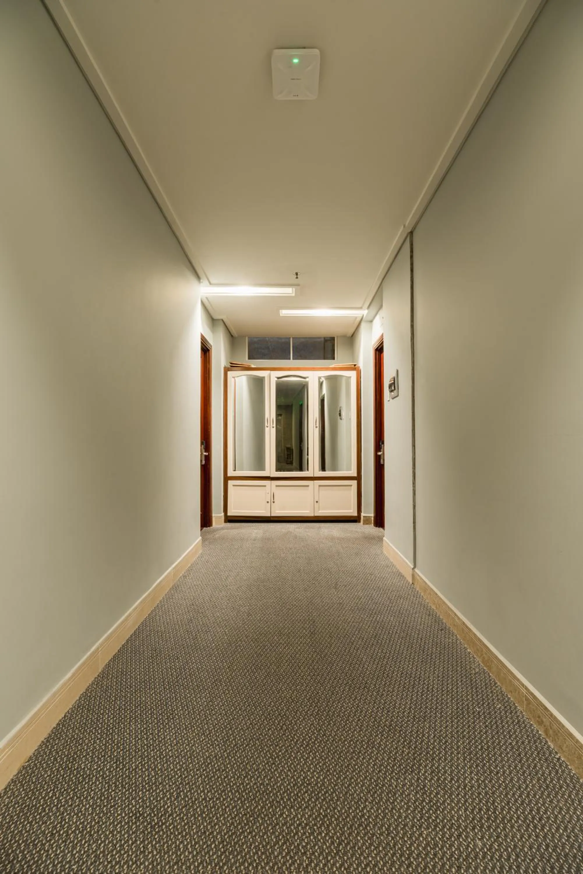 Communal lounge/ TV room in Bali Hotel