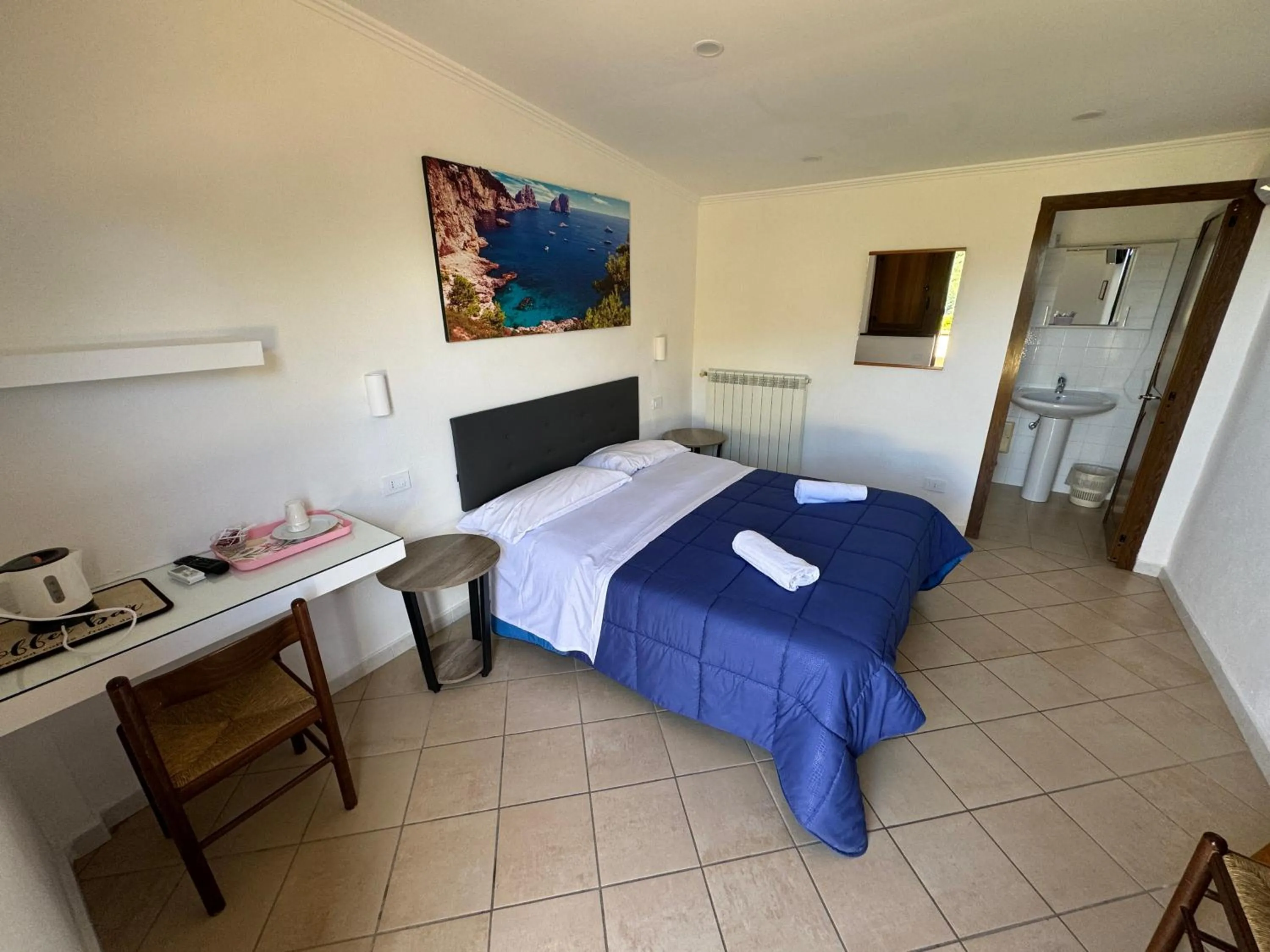 Bedroom, Bed in Agriturismo Piccolo Paradiso