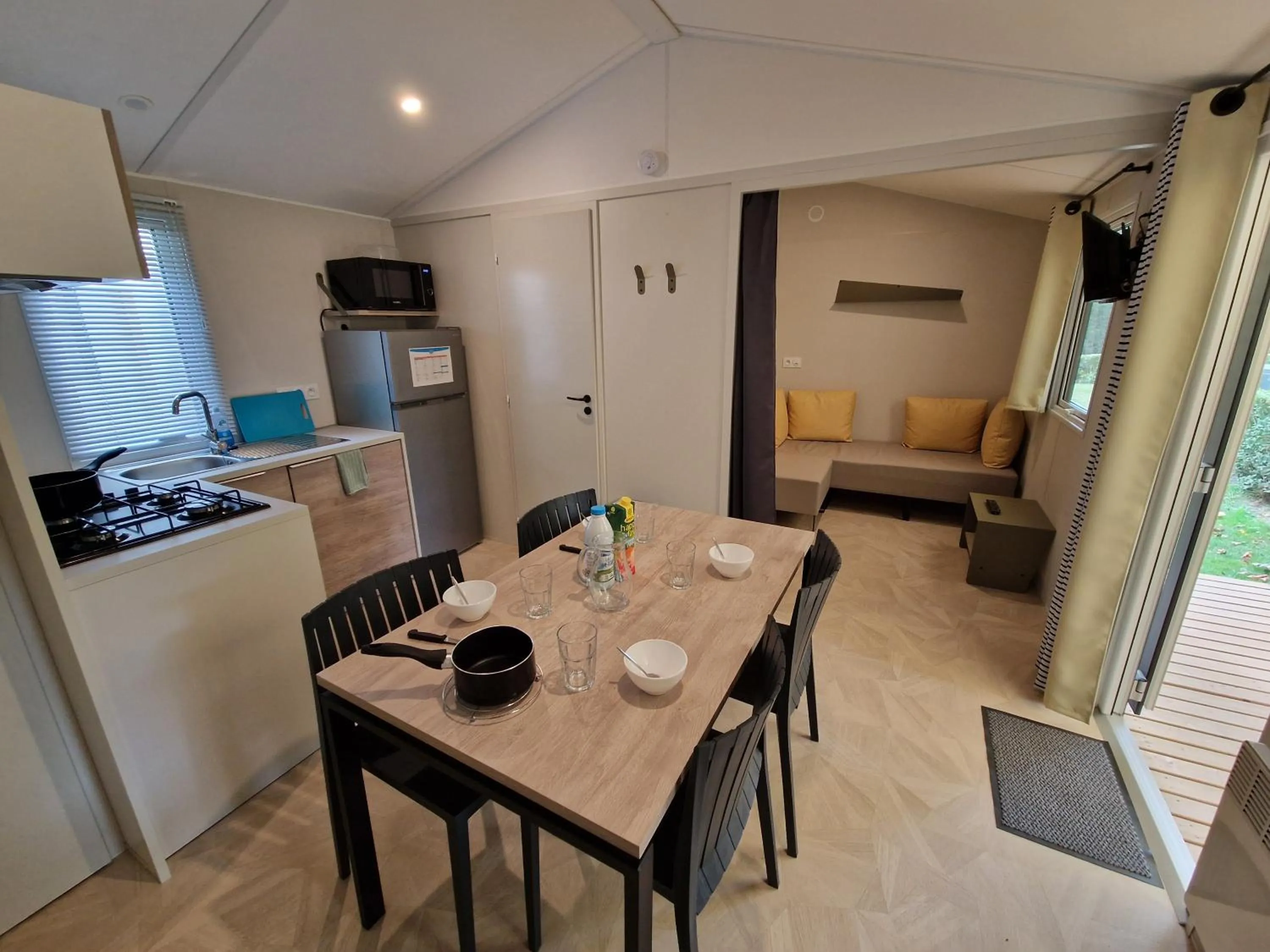 Kitchen or kitchenette in Camping Marmotel