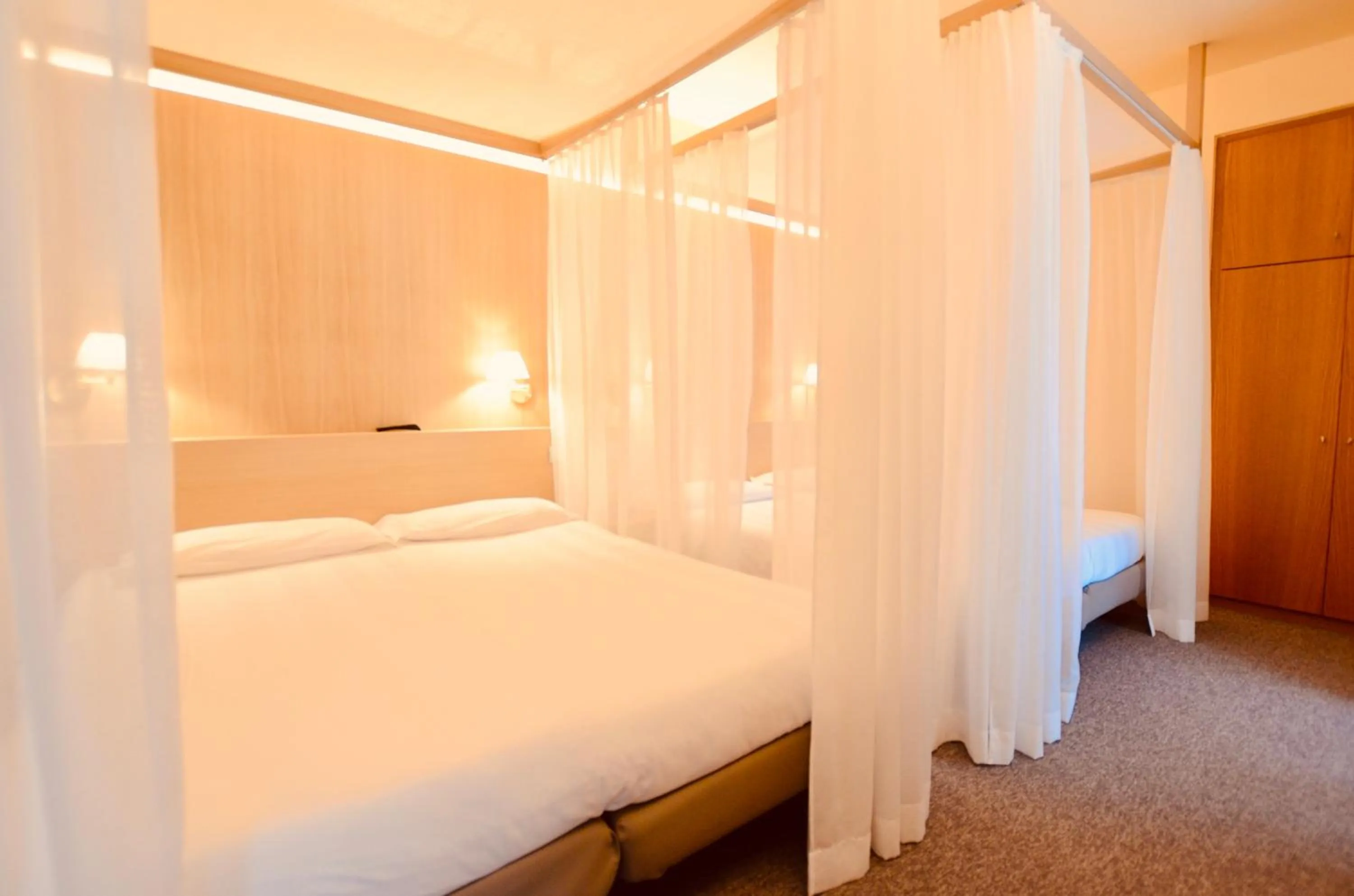 Bedroom, Bed in Albergo Sorriso