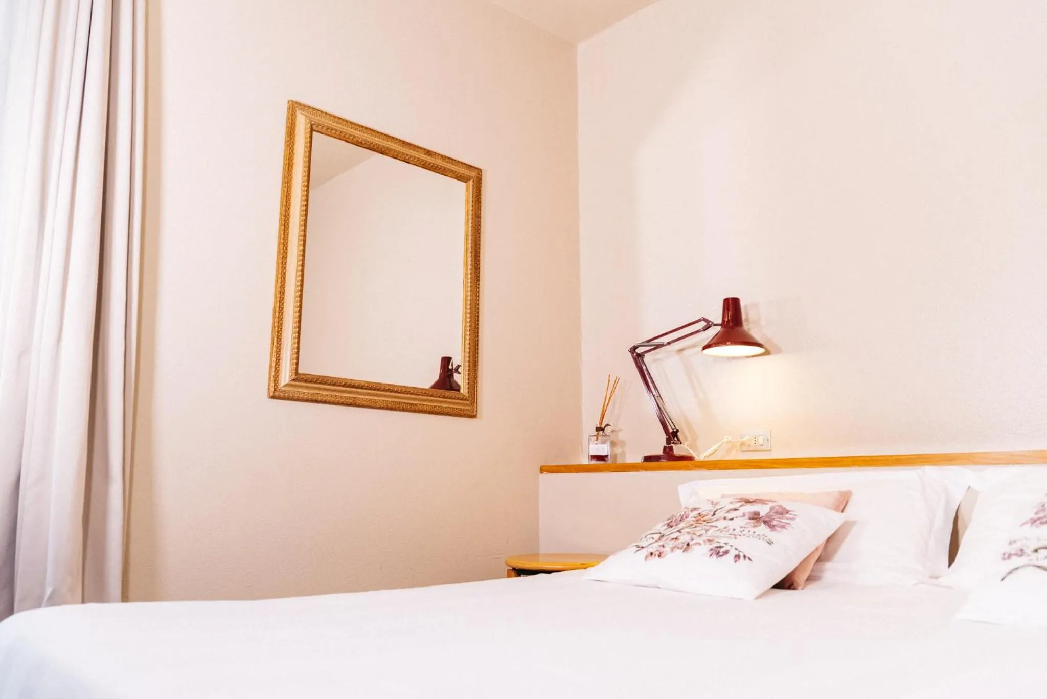 Bedroom, Bed in Albergo Sorriso