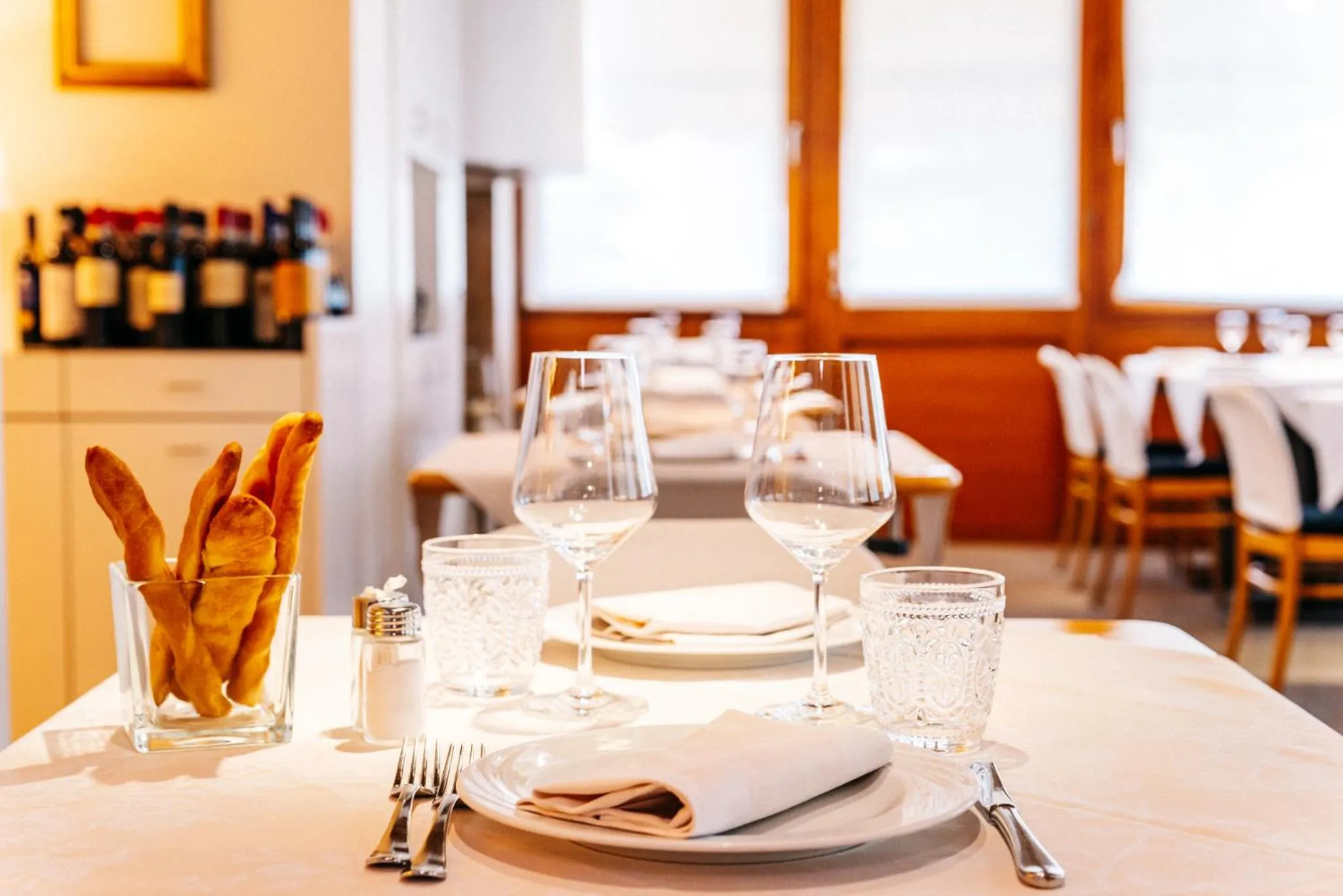 Restaurant/places to eat in Albergo Sorriso