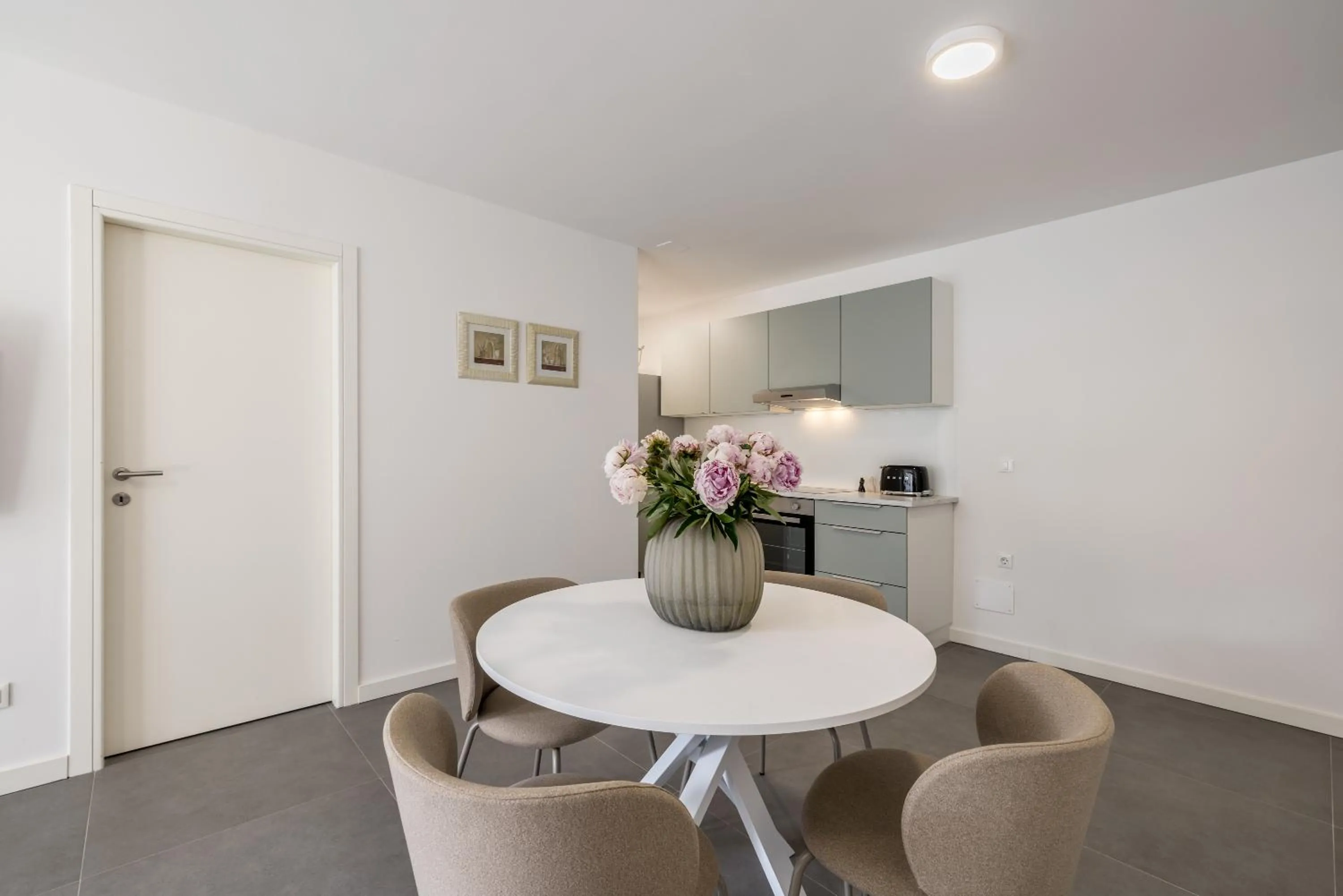 Dining area in Adriatic Queen Rooms & Apartments