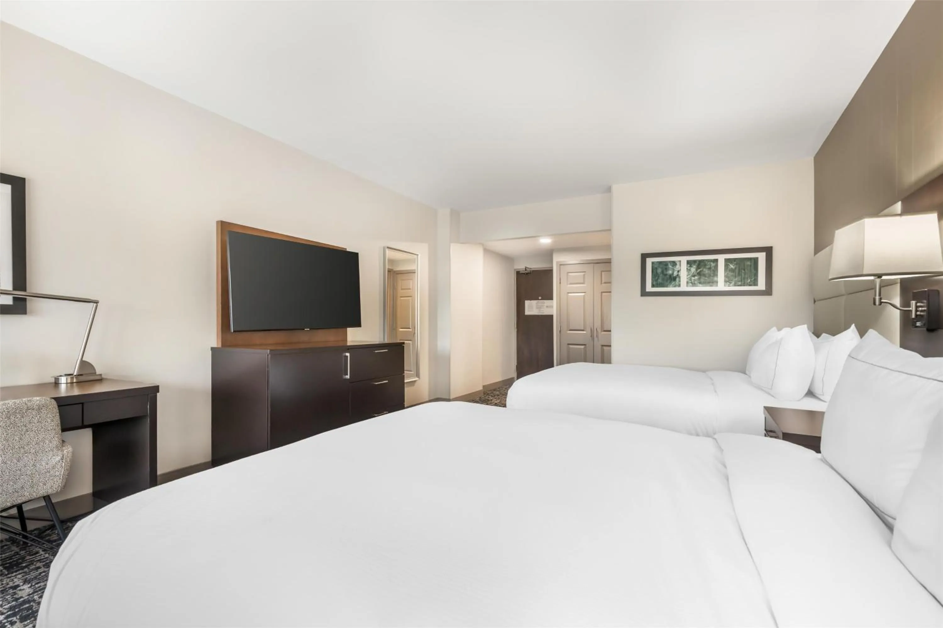 Bed in Doubletree by Hilton Hotel Williamsburg