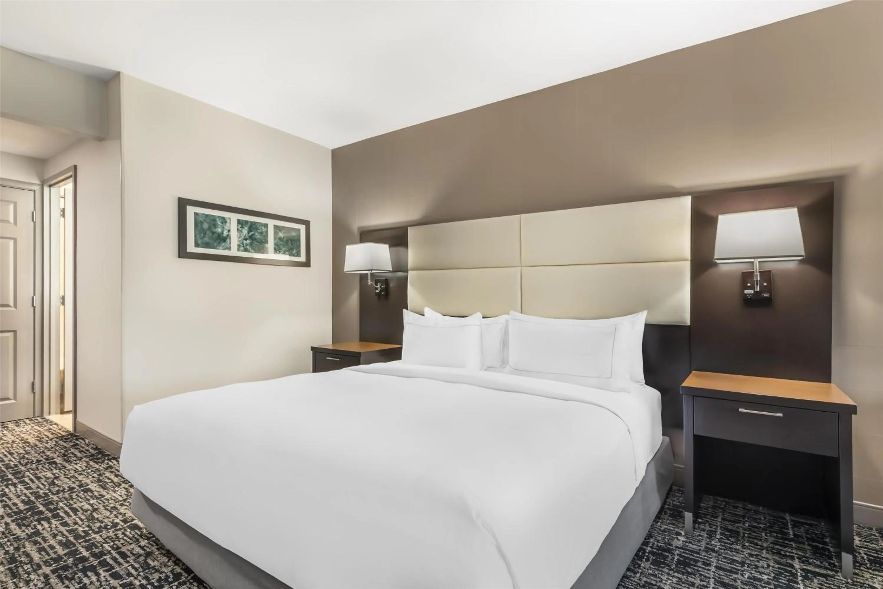 Bed in Doubletree by Hilton Hotel Williamsburg