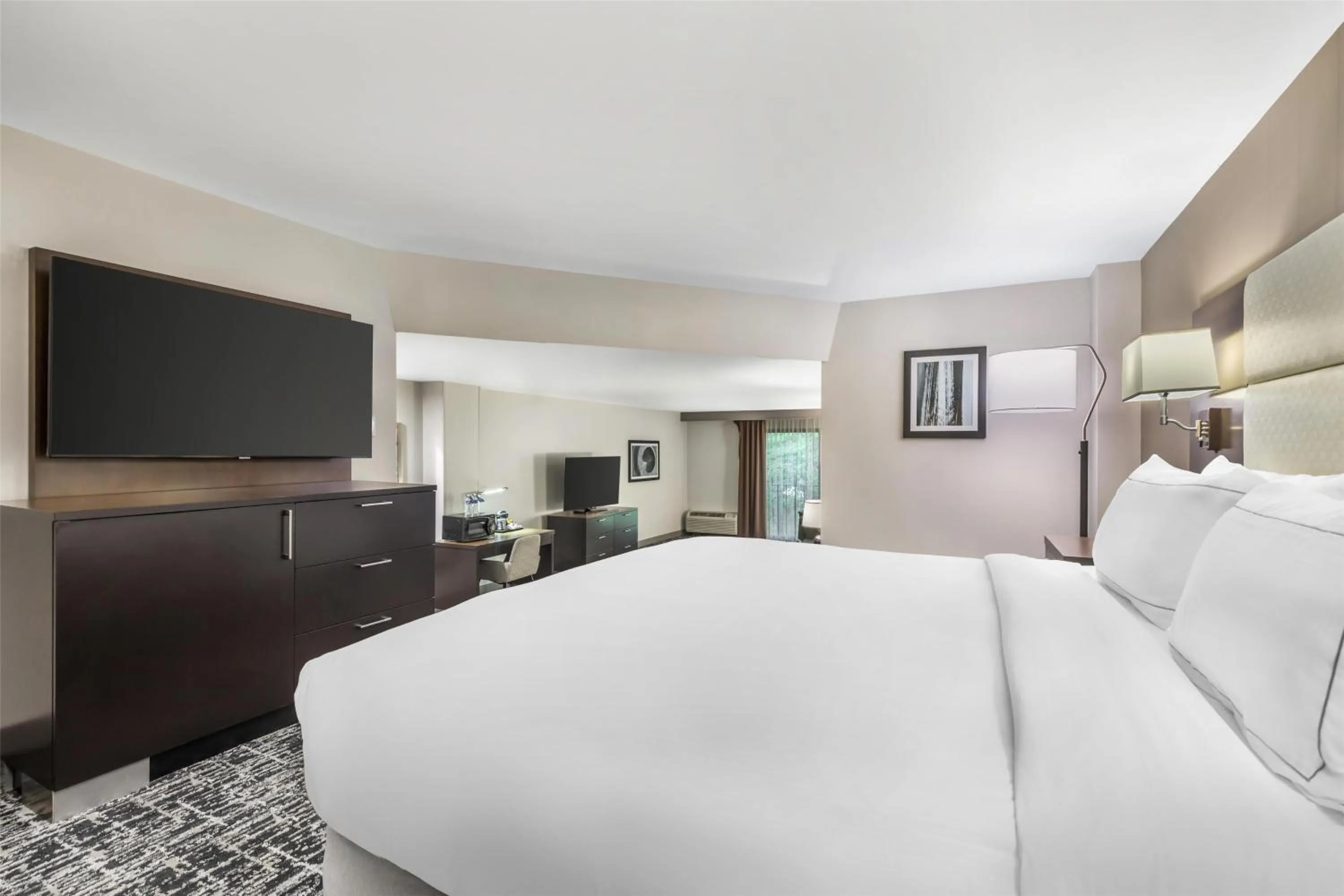 Bed in Doubletree by Hilton Hotel Williamsburg