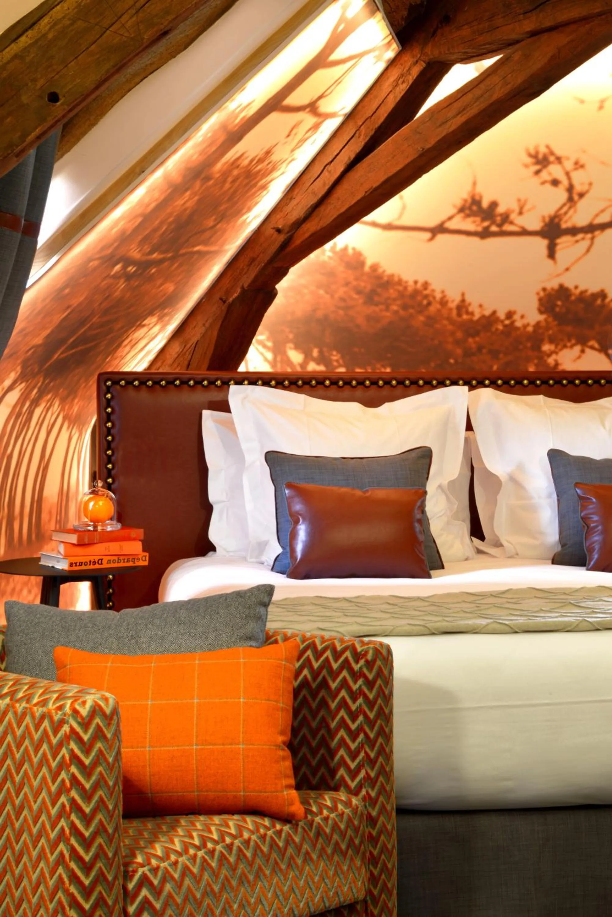 Bed in Le Général d'Elbée Hotel & Spa - Teritoria