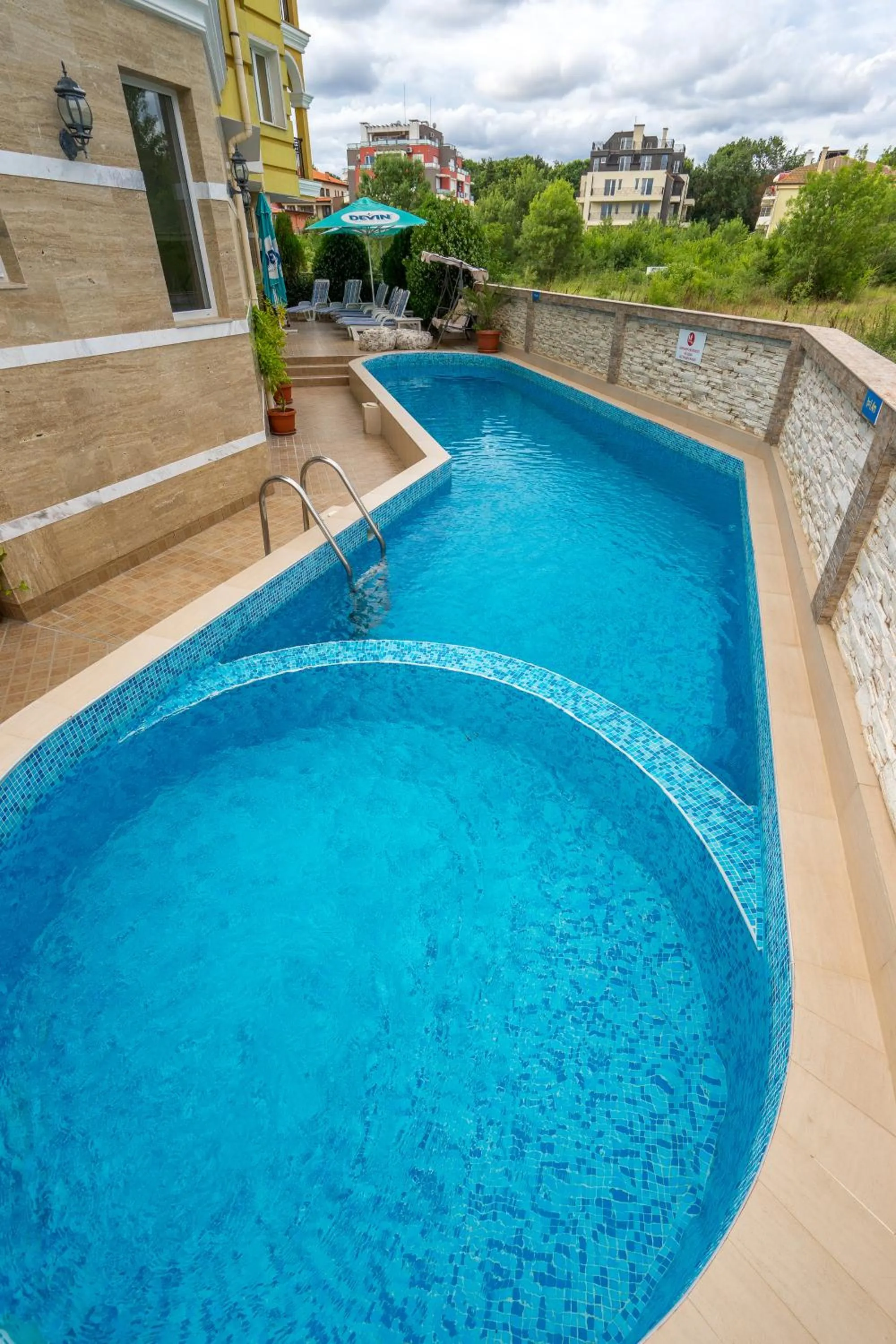 Swimming pool in Hotel Luxor