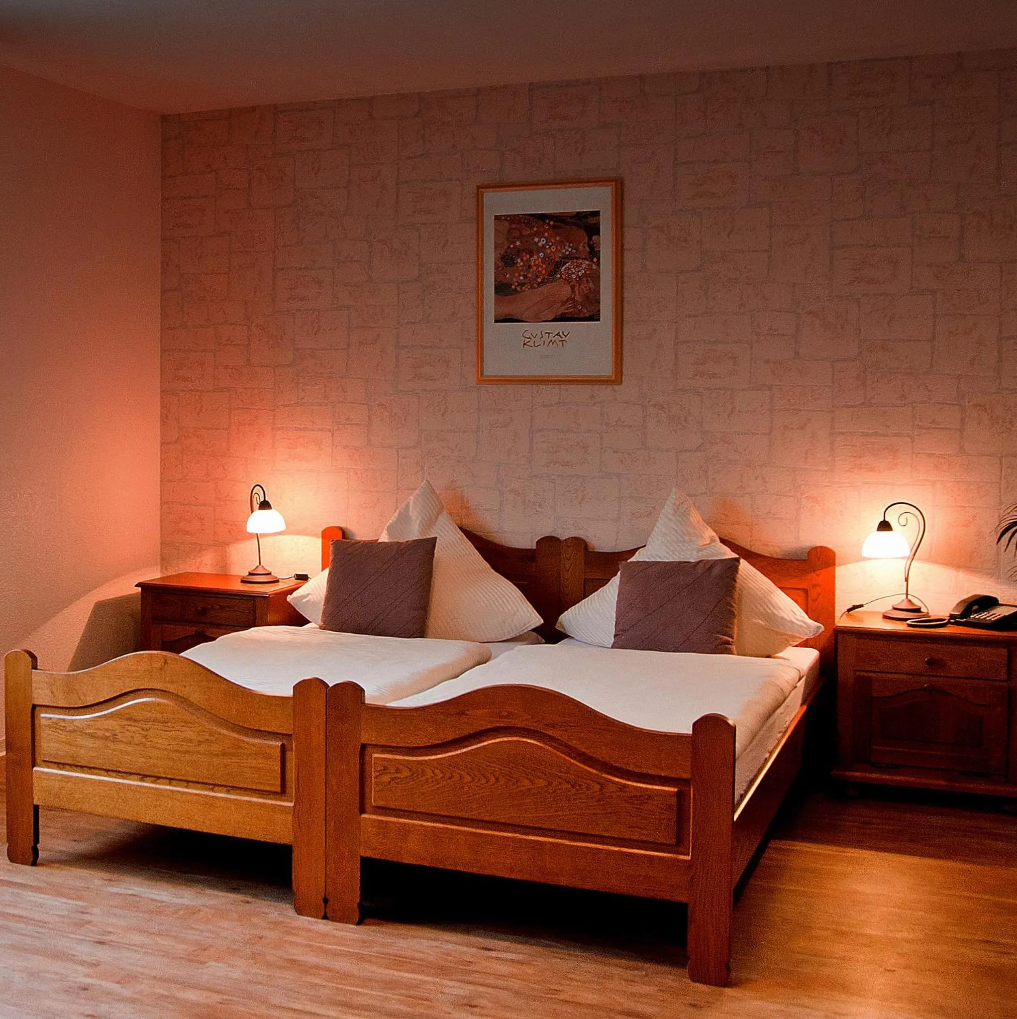 Bed in Hotel zum Schnackel in Mainz