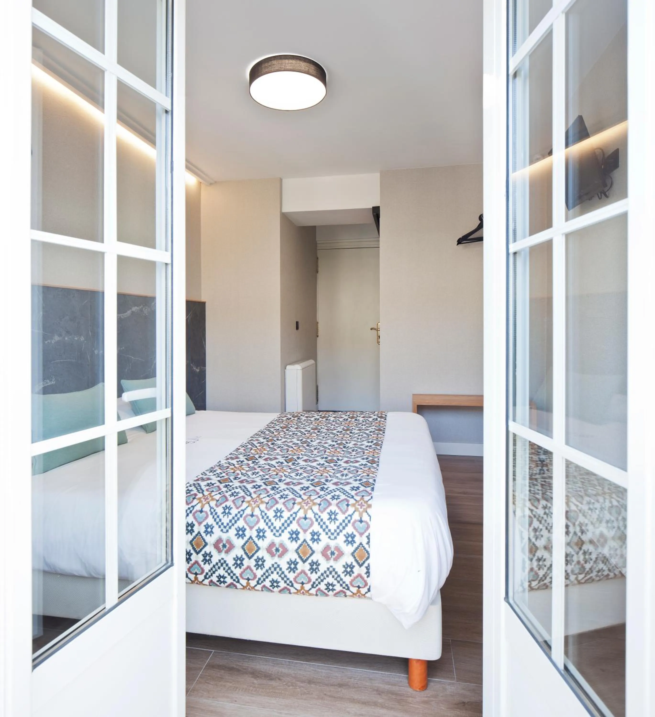 Bed in PR 25 de Julio