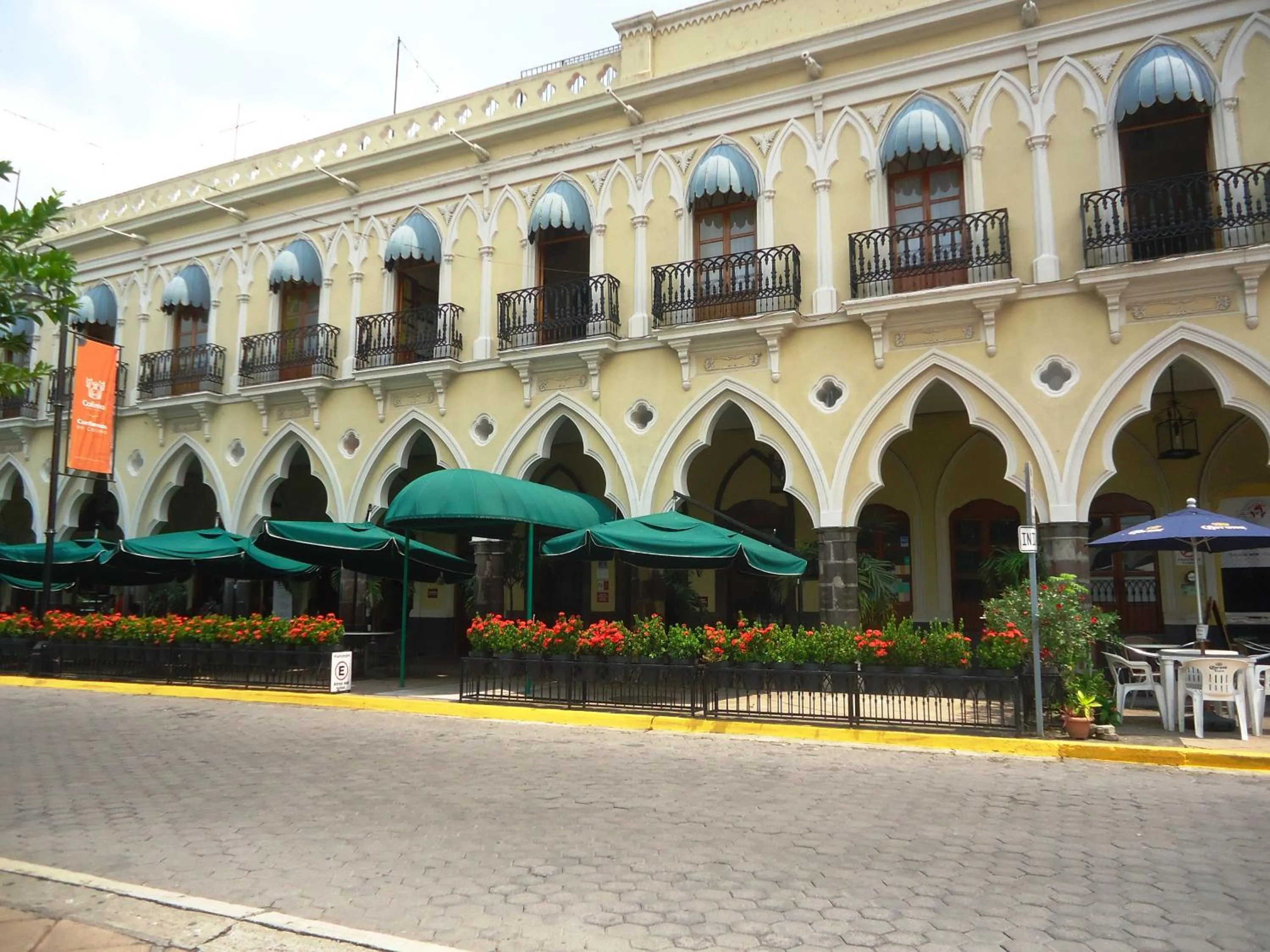 Facade/entrance in Hotel Concierge Plaza Colima