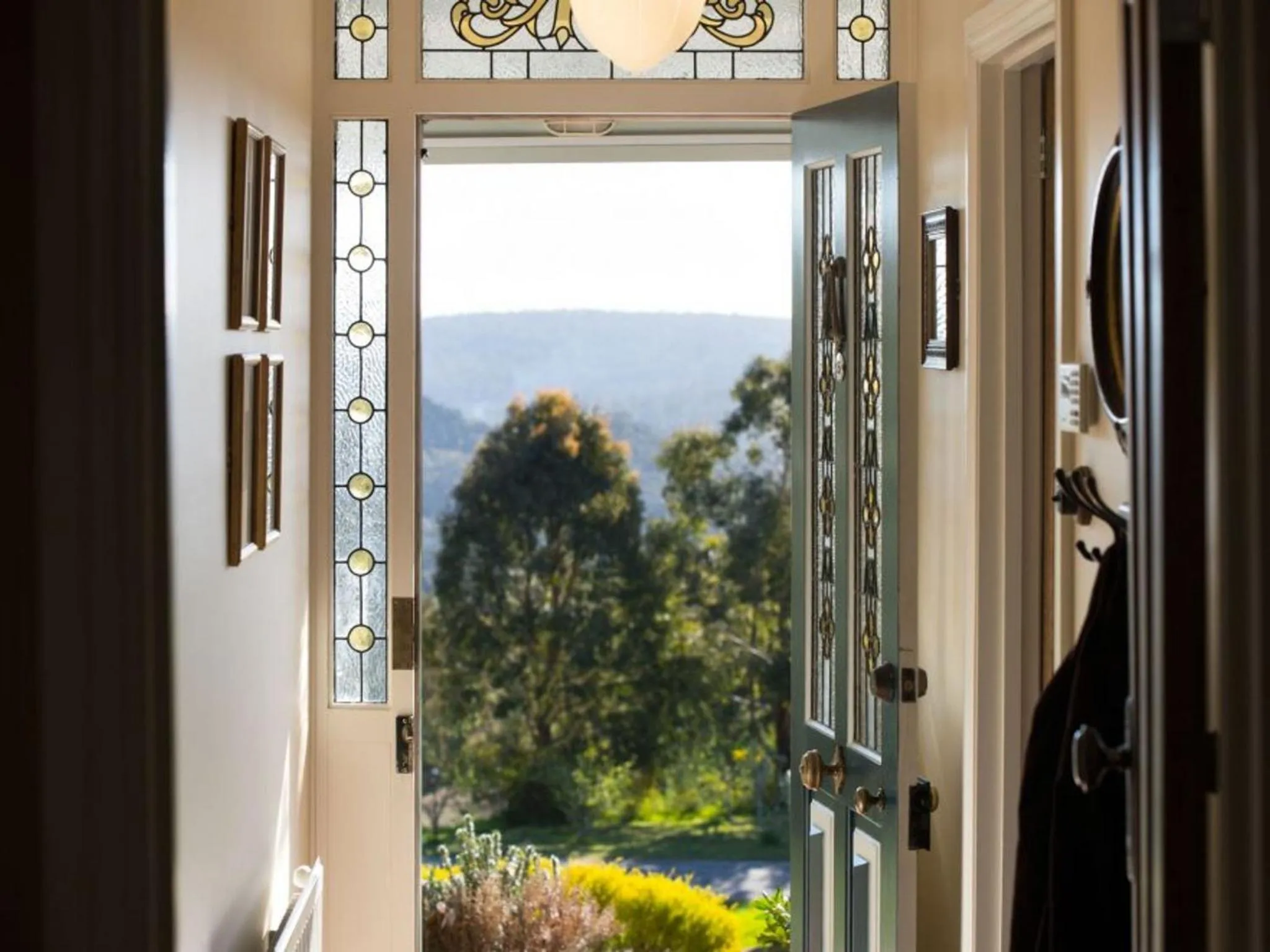 Natural landscape in Gladville- old world charm with stunning views