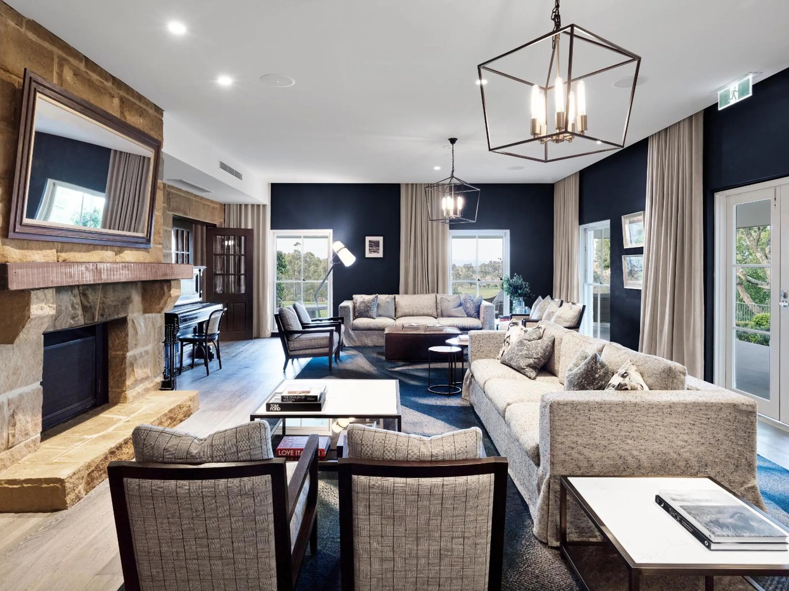 Communal lounge/ TV room in Spicers Guesthouse