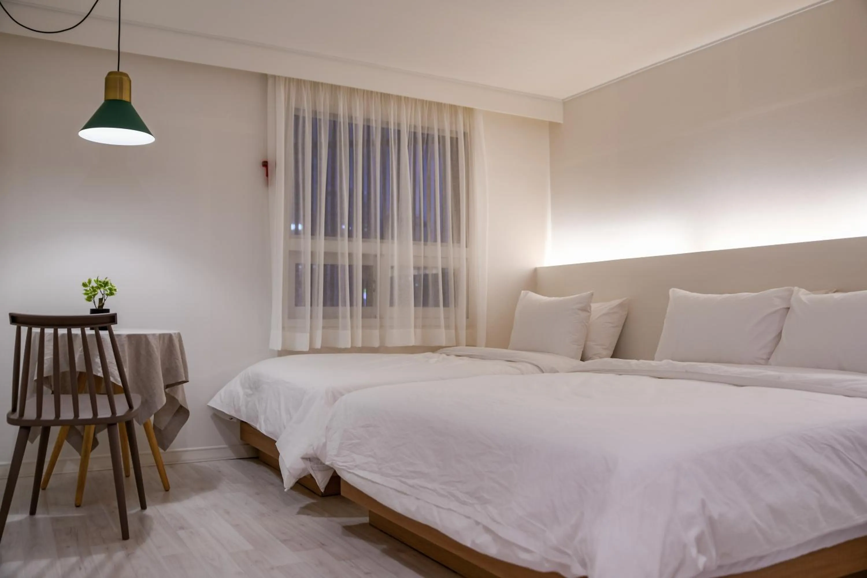 Bedroom, Bed in Hotel Kyungsung