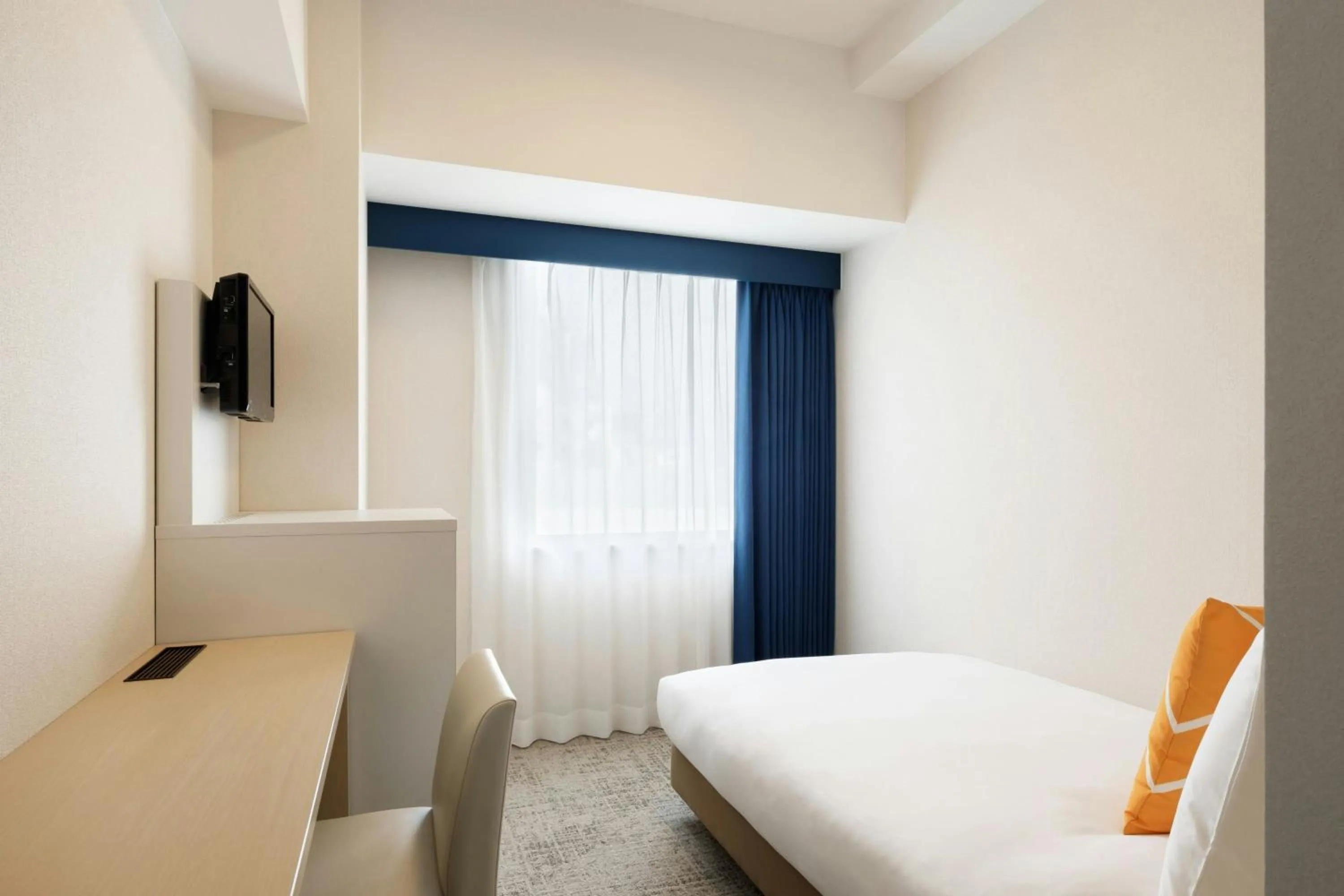 Photo of the whole room, Bed in UNIZO INN Express Hakodate Ekimae