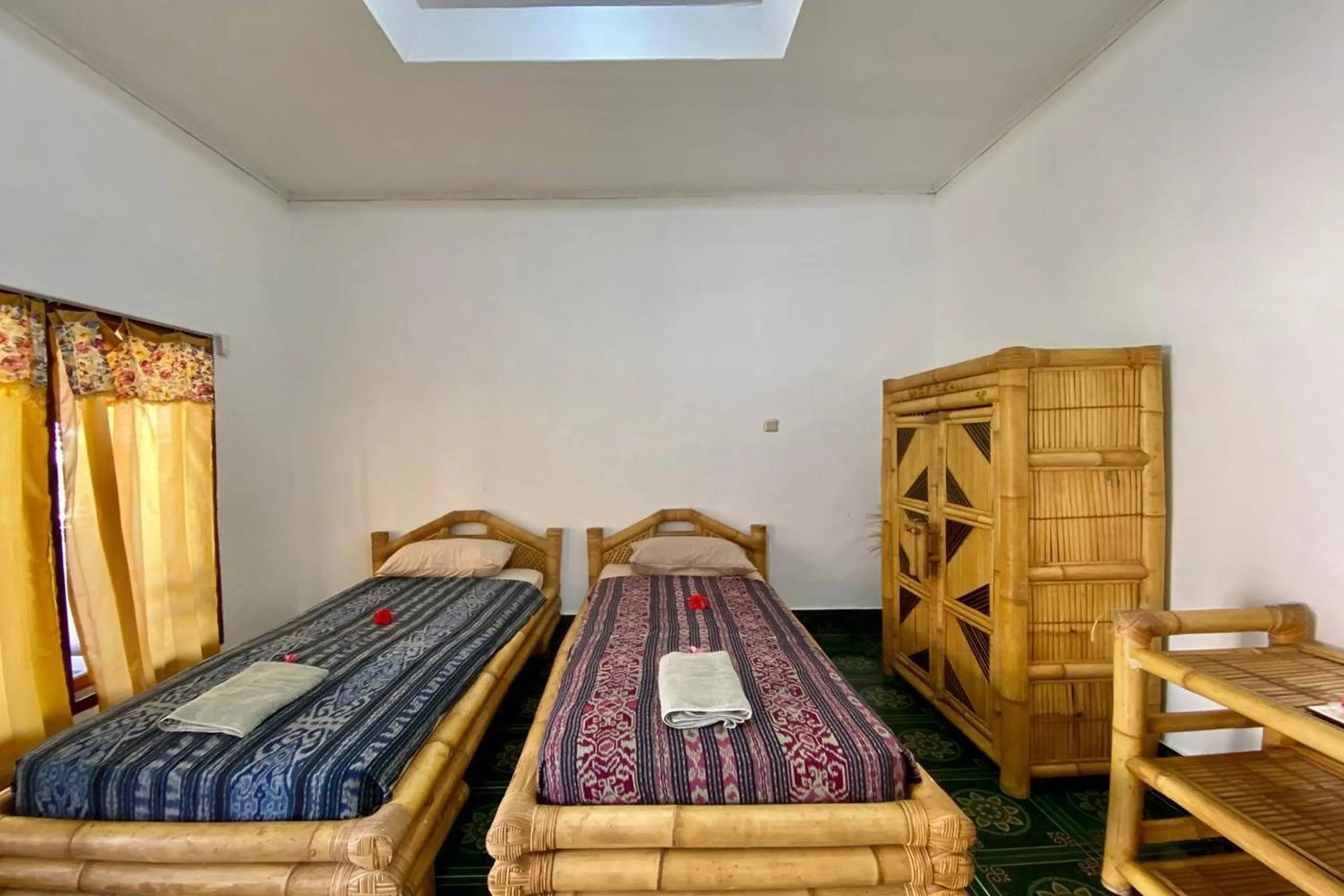 Bed in Duyung Rooms & Resto Gerupuk