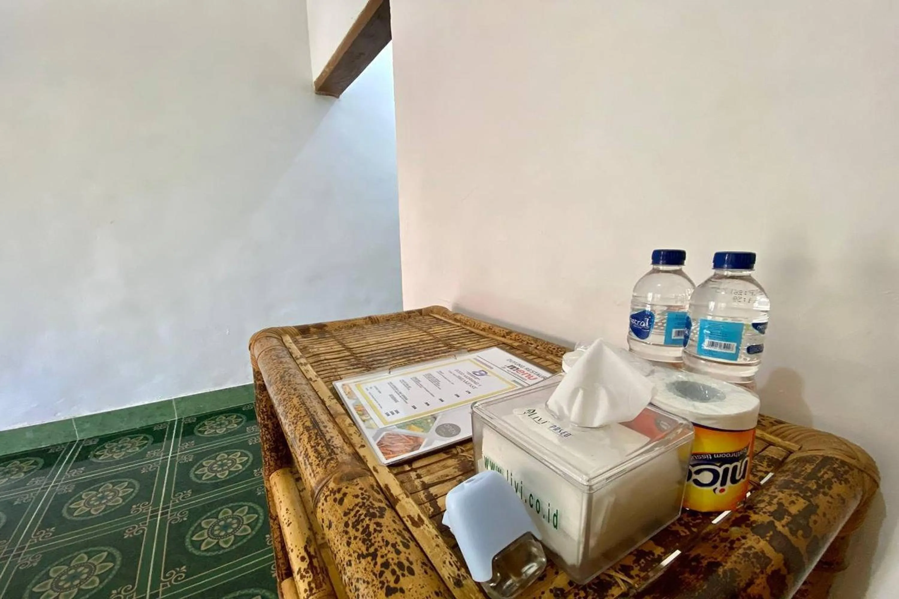 Bed in Duyung Rooms & Resto Gerupuk