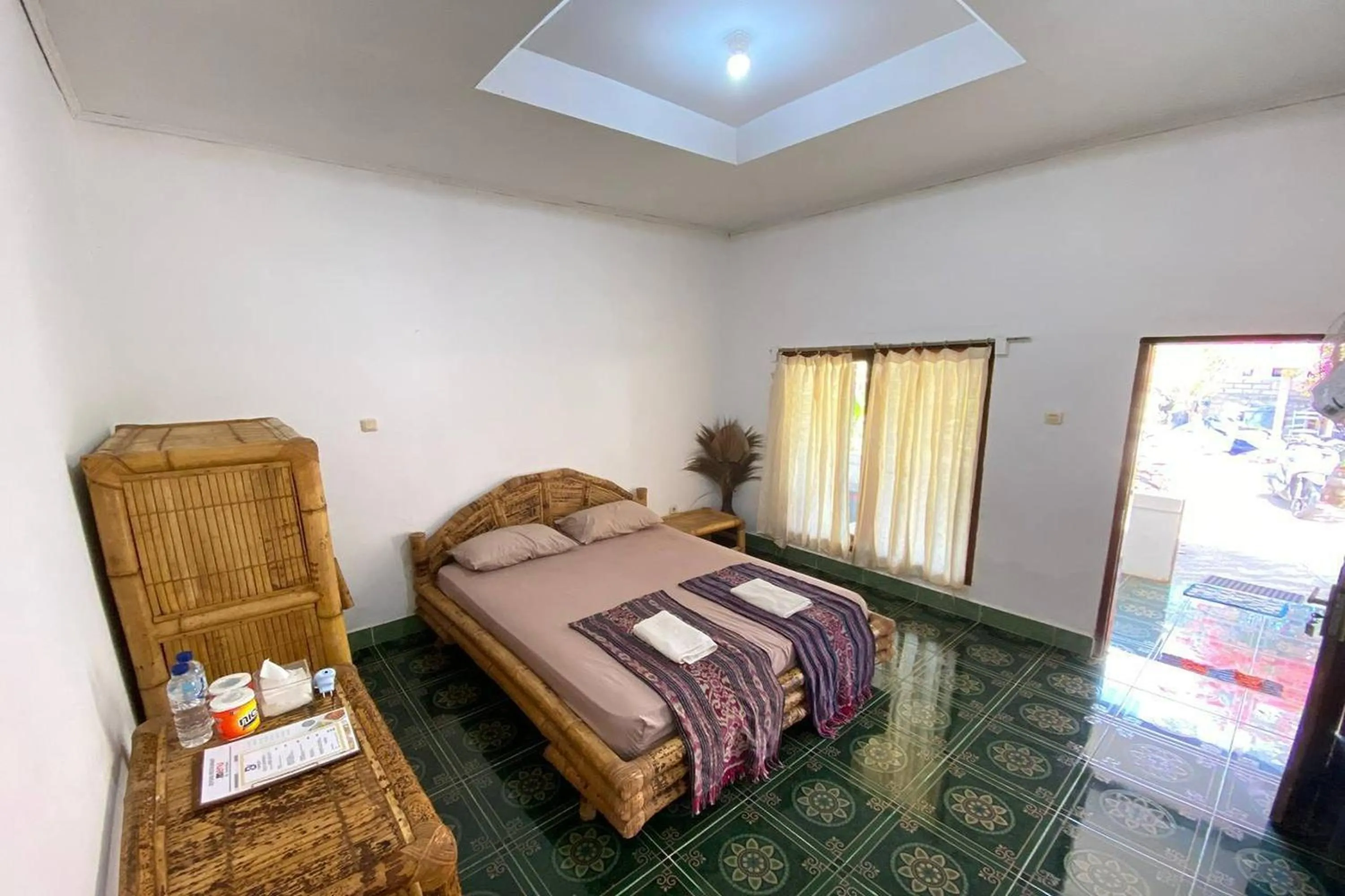 Bed in Duyung Rooms & Resto Gerupuk
