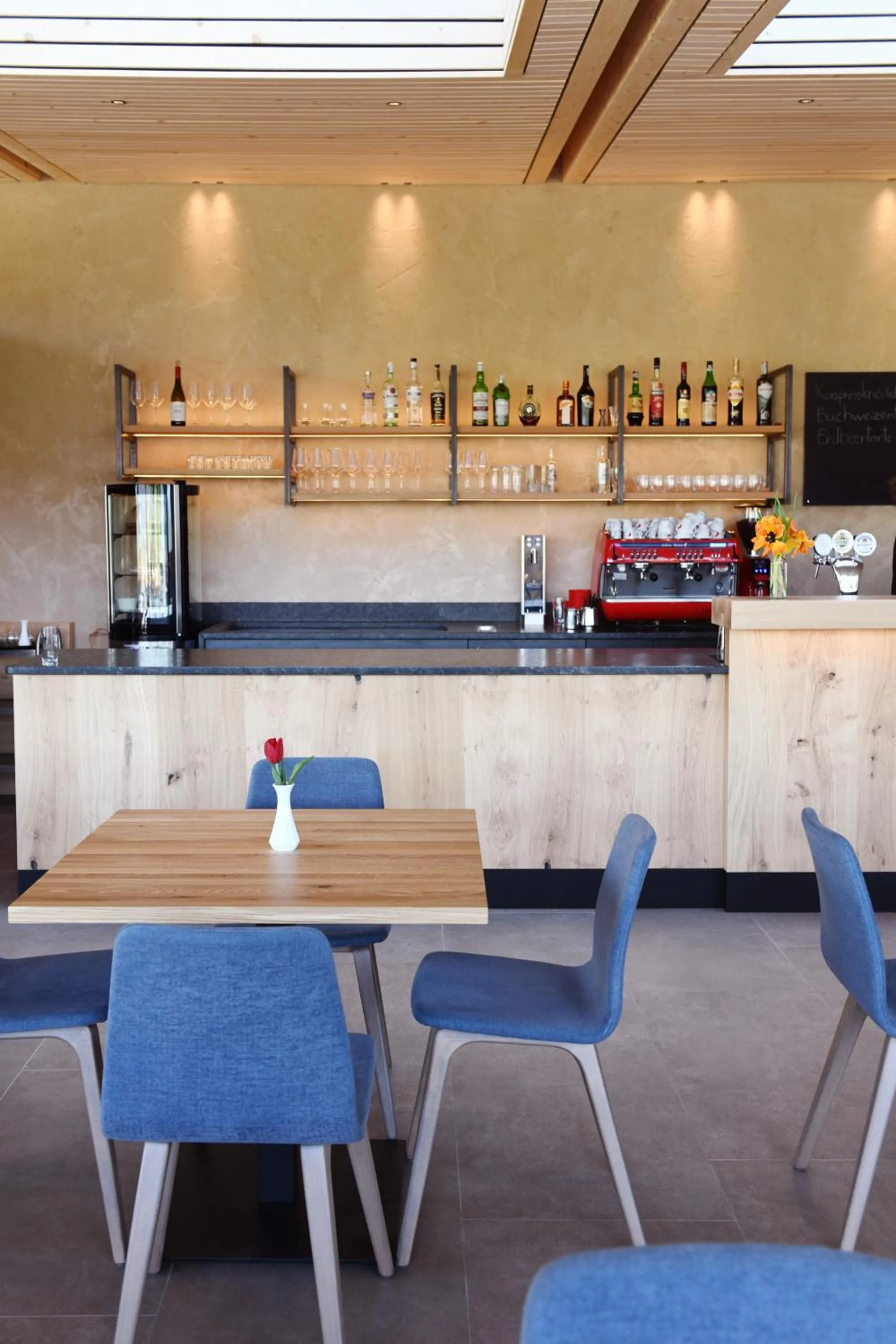 Restaurant/places to eat in Bad St Isidor