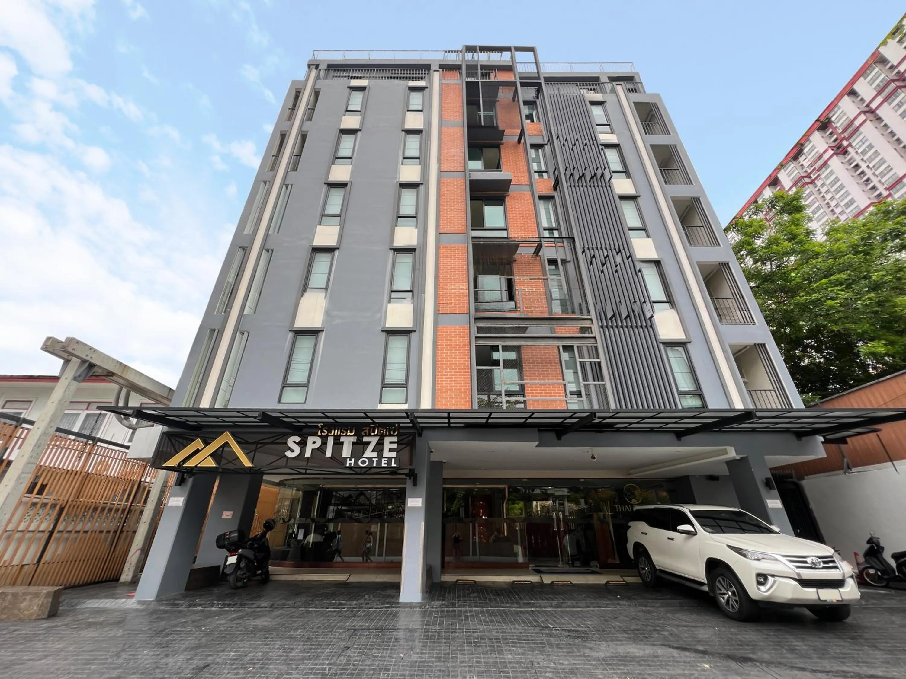 Property building in Spittze Hotel Pratunam