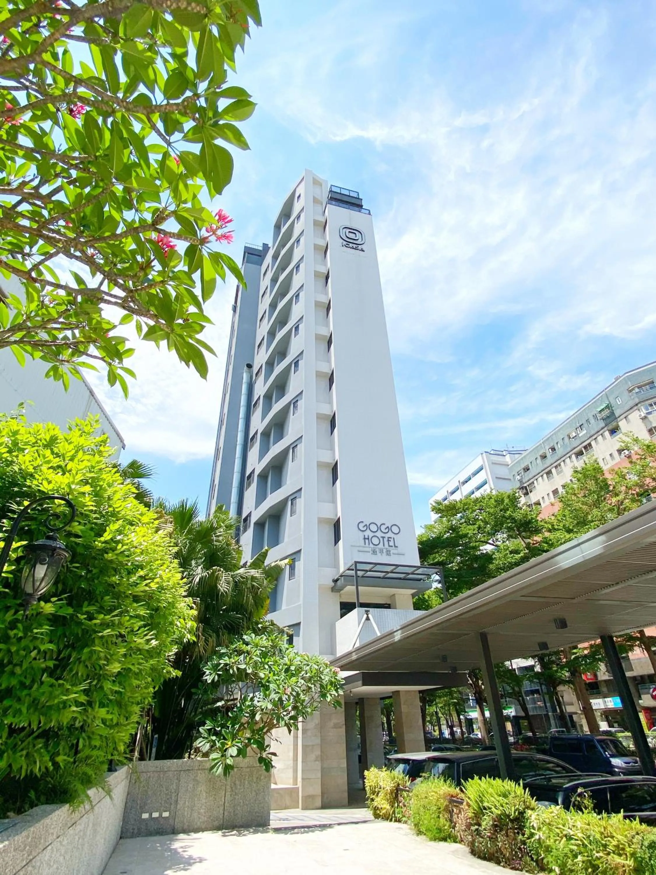 Property building in GOGO Hotel 逢甲館