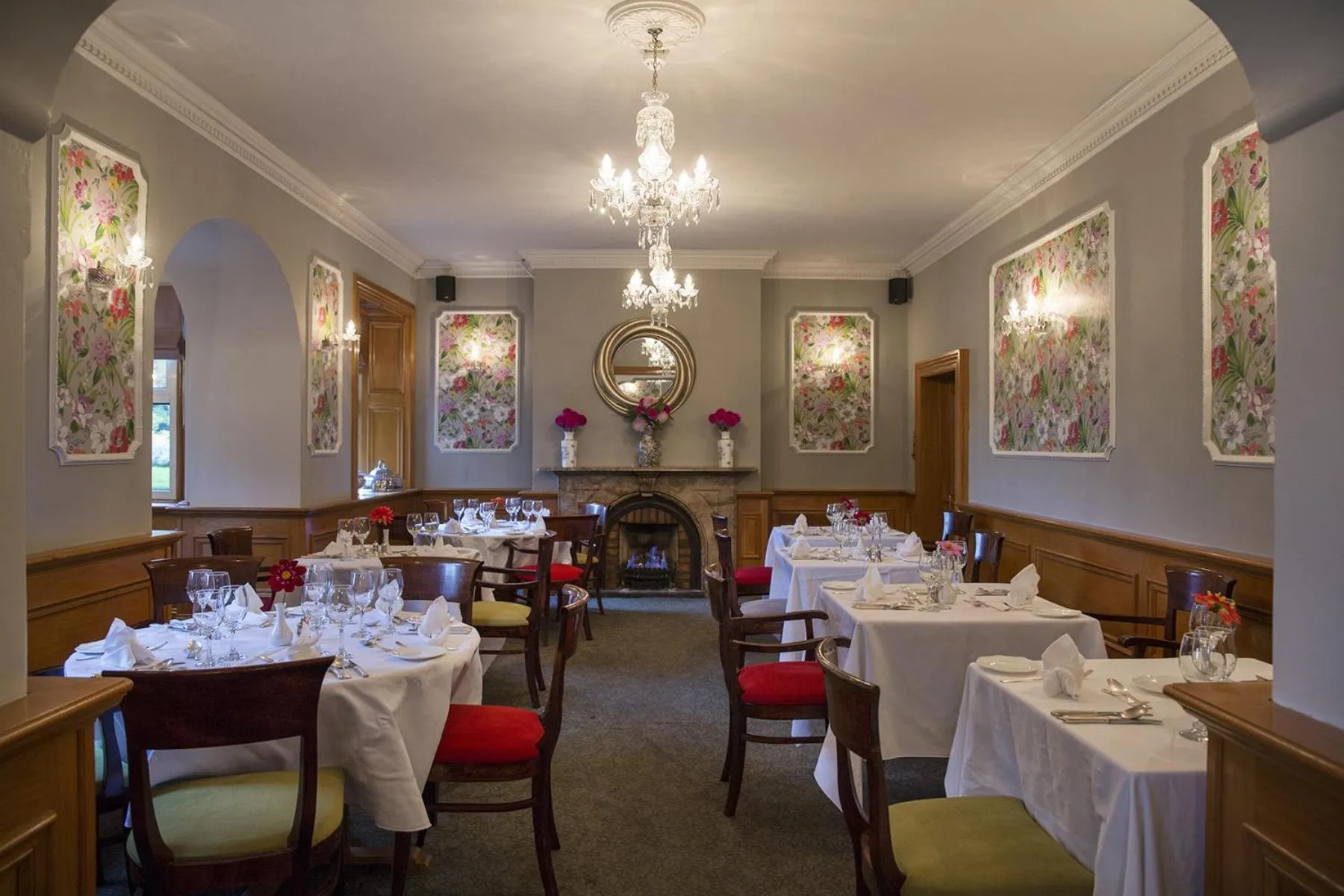 Restaurant/places to eat in Hotel Minella & Leisure Centre