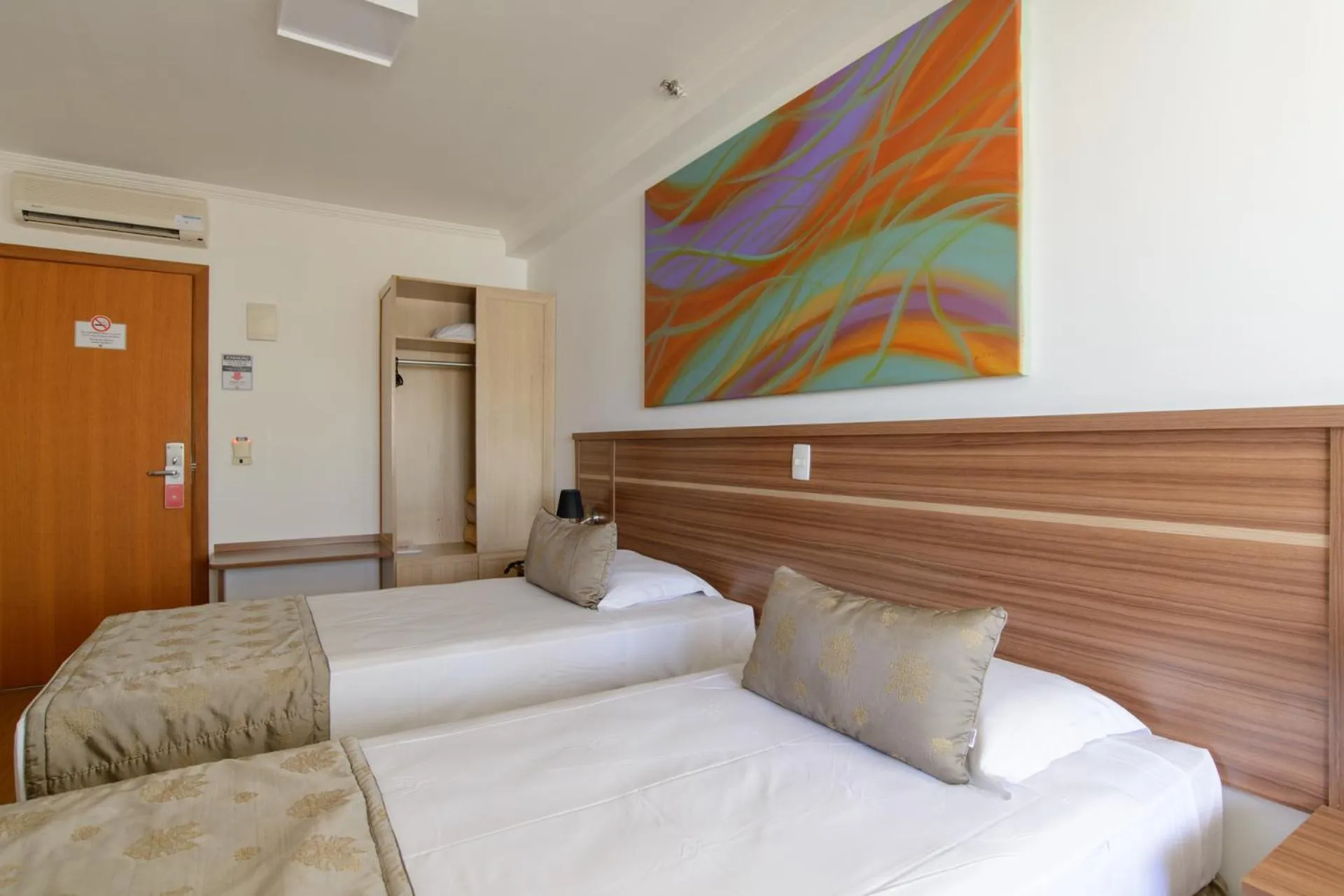 Bed in Faro Hotel São José dos Campos