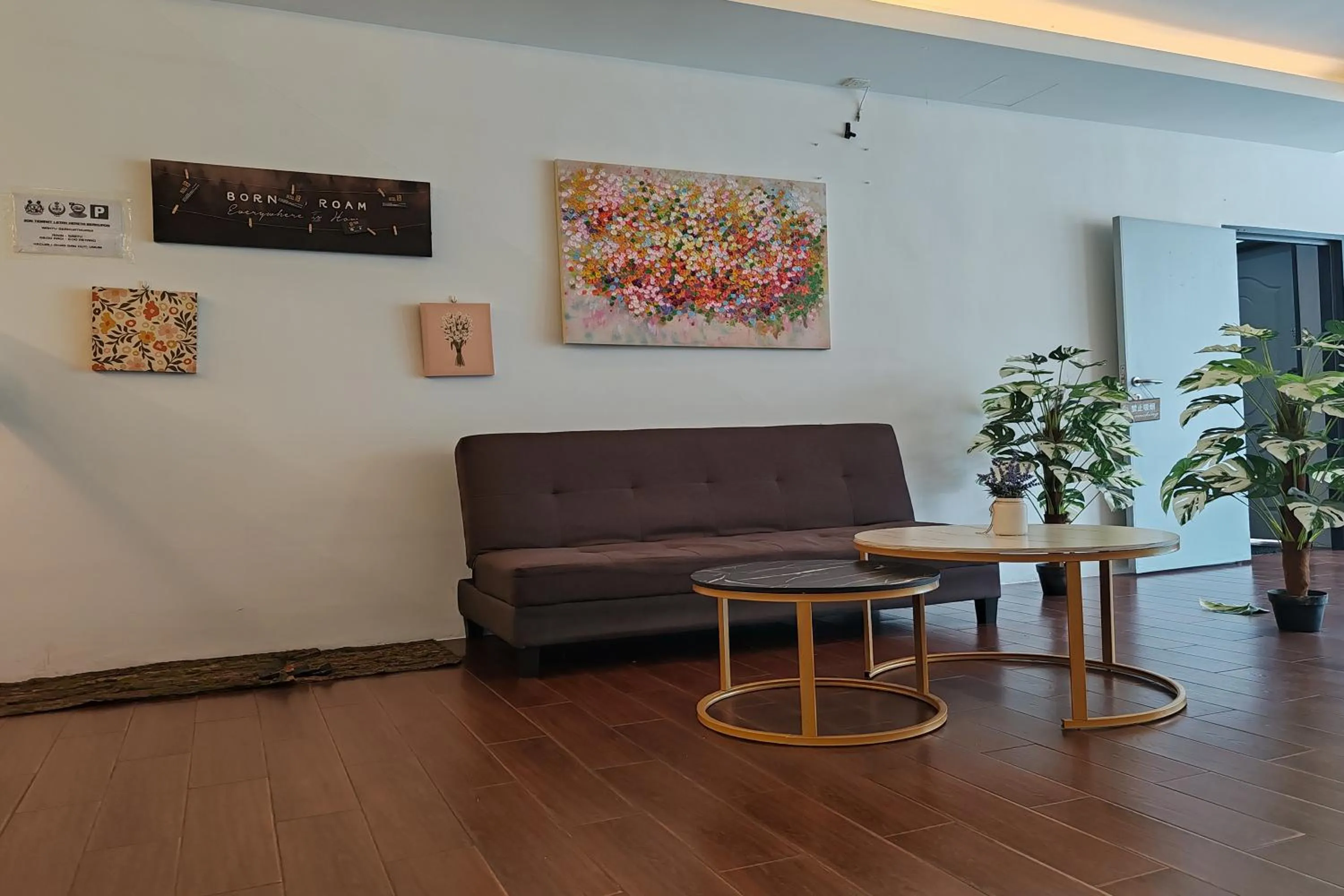 Seating area in Hotel 18 Ipoh Aeon Mall