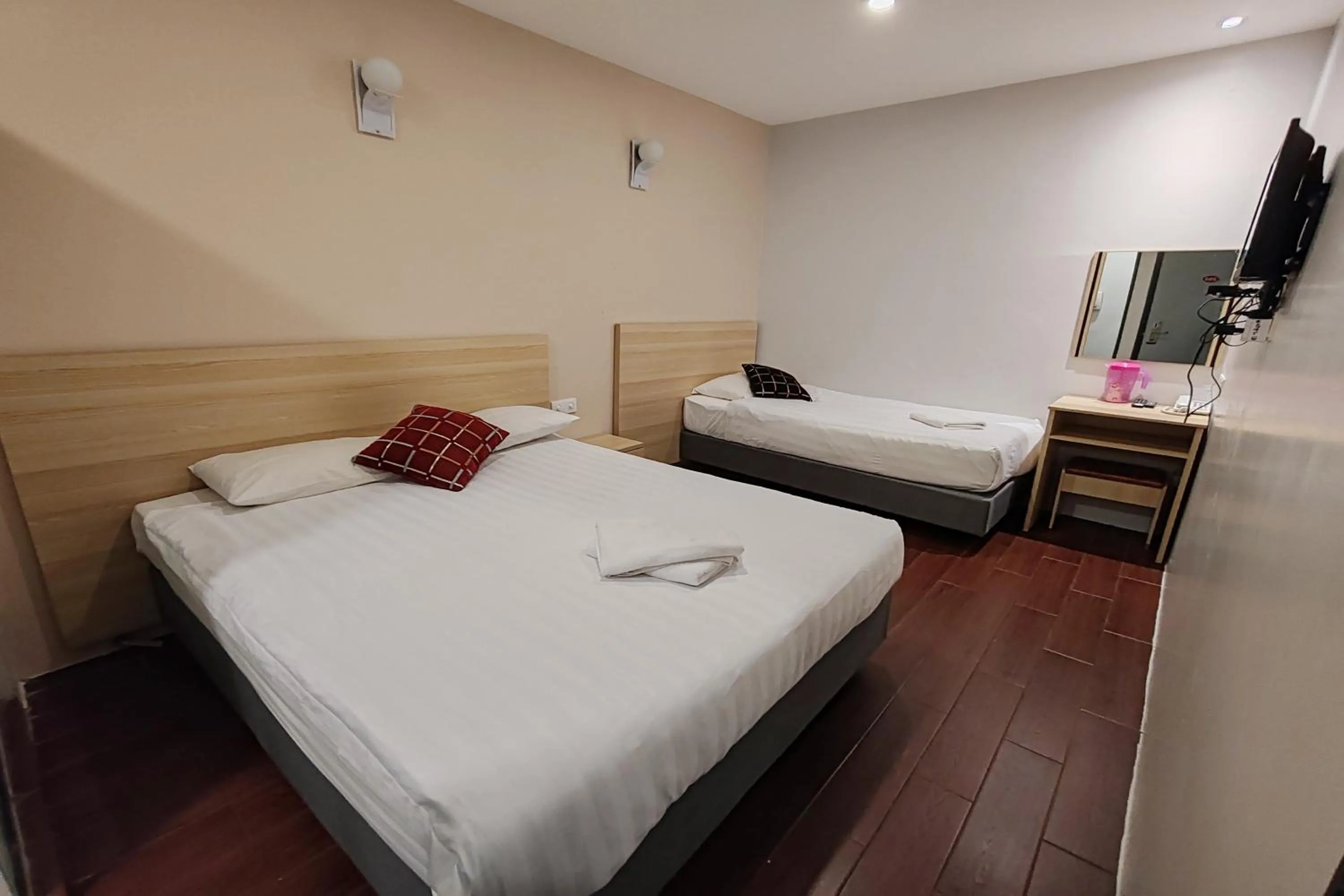 Bedroom, Bed in Hotel 18 Ipoh Aeon Mall